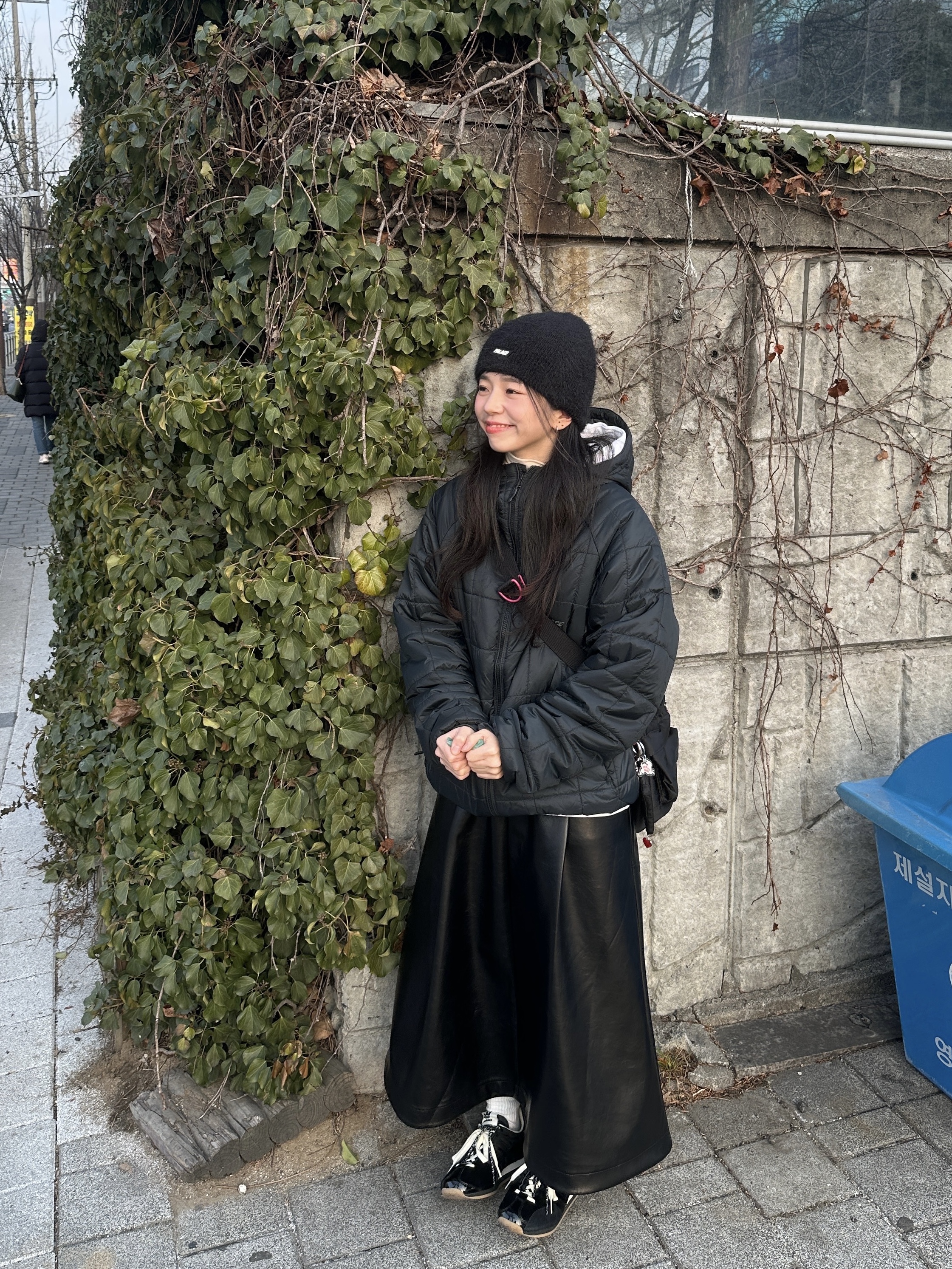 Adidas x Song for the Mute Country OG Core Black Cream White, Palace Microlite Jacket Black - 24FW 착용 스타일