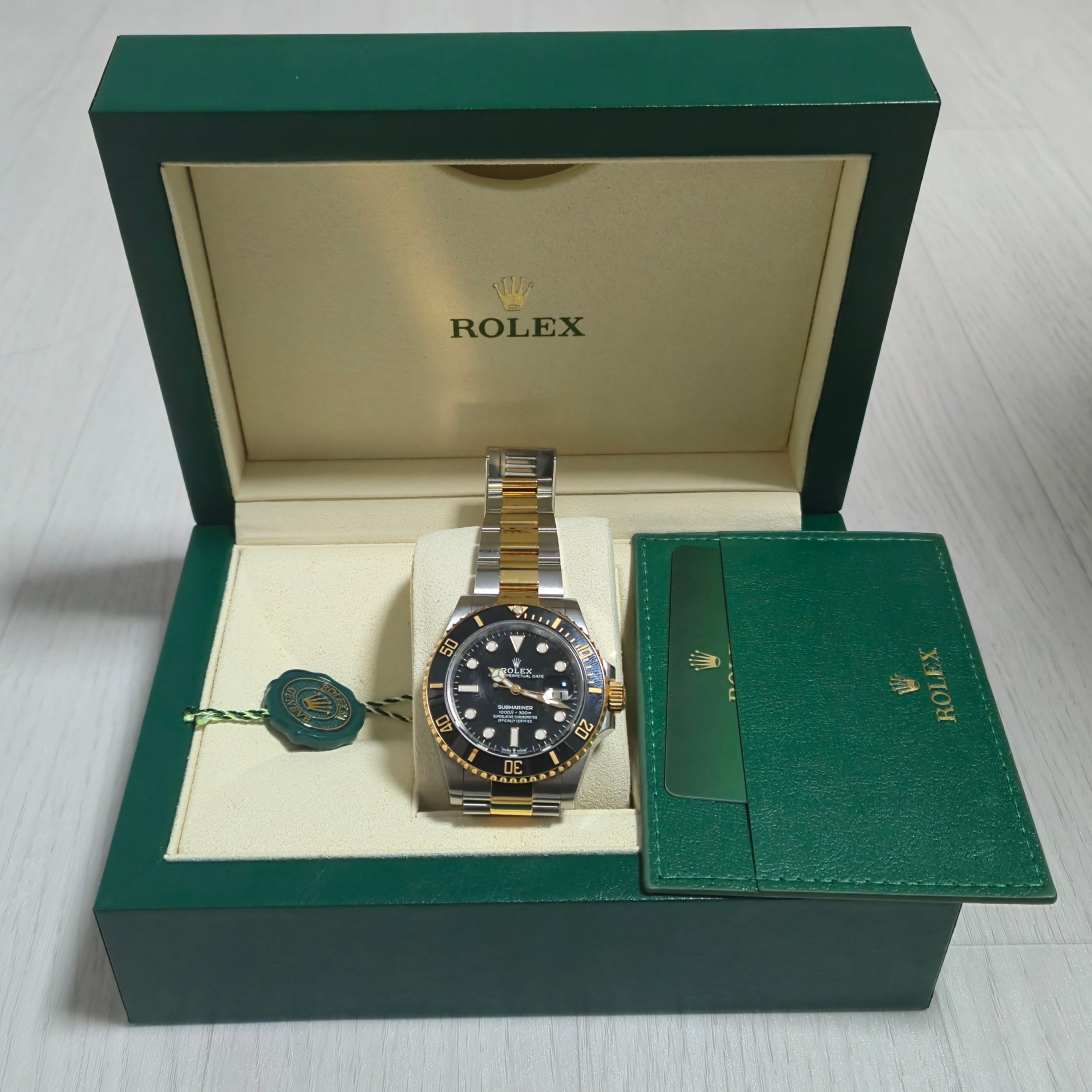 Rolex Submariner Date 41mm 126613LN Black Oyster 착용 스타일