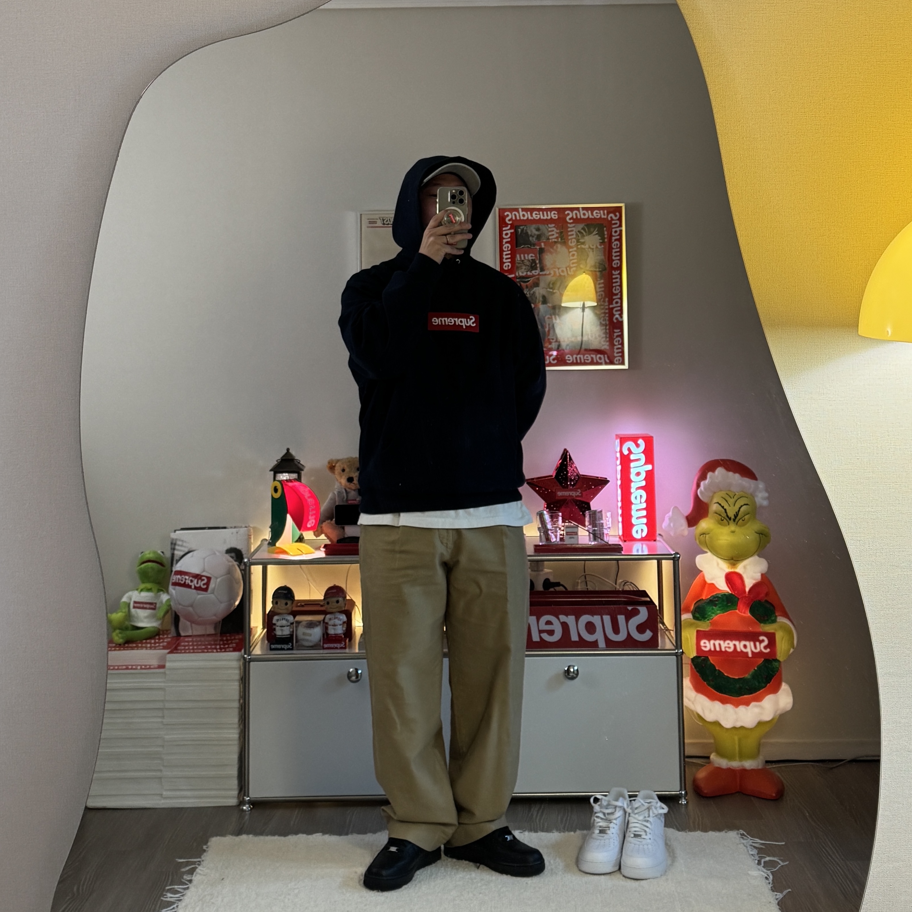 Supreme Box Logo Hooded Sweatshirt Navy - 24FW 착용 스타일 - 2