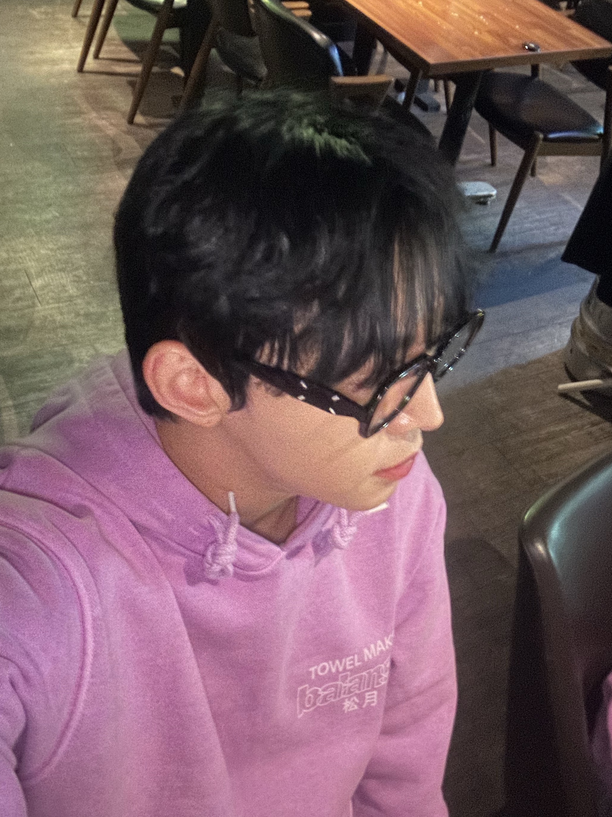 Gentle Monster x Maison Margiela MM114 Black Clear 착용 스타일 - 2