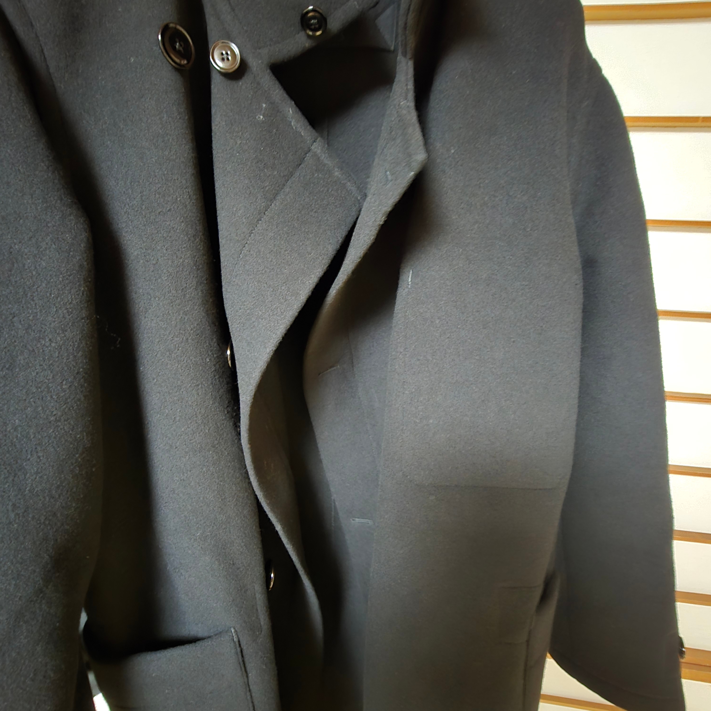 Lemaire Double Wool Wrap Coat Black 착용 스타일 - 1