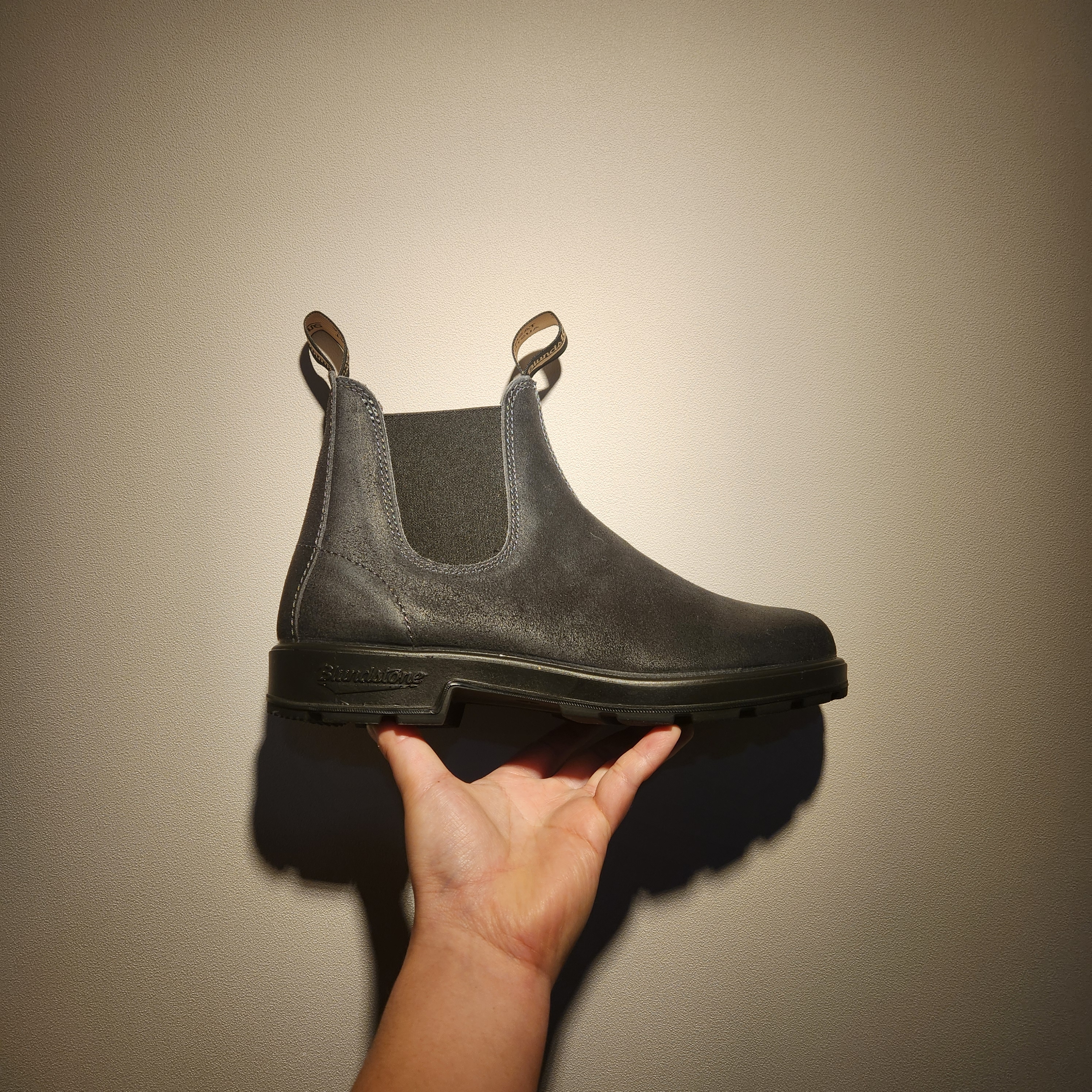 Blundstone Original 1910 Chelsea Boots Steel Grey 착용 스타일