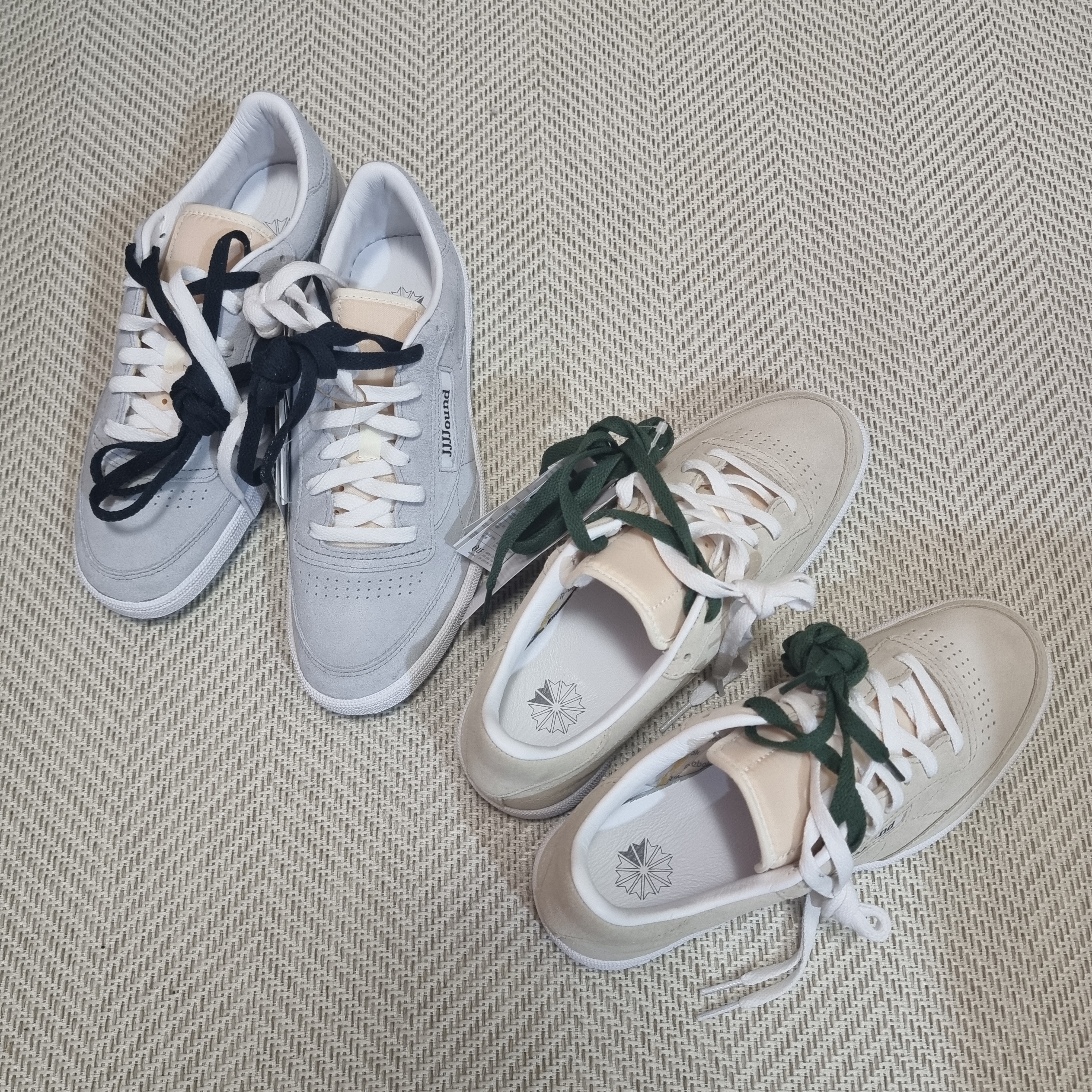 Reebok x JJJJound Club C 85 Suede Cork White, Reebok x JJJJound Club C 85 Suede Cold Grey 2 White 착용 스타일