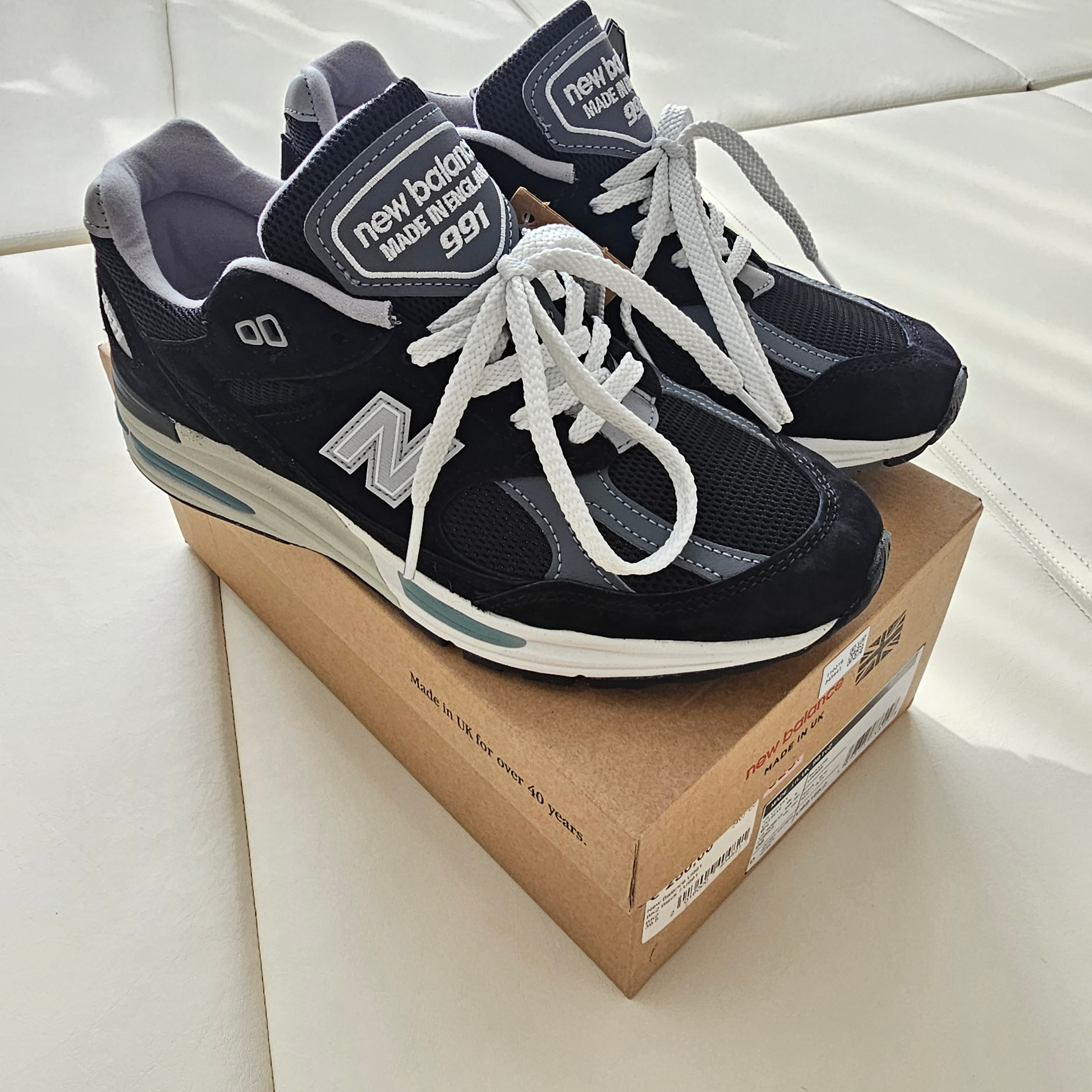 New Balance 991v2 Made in UK Black 착용 스타일