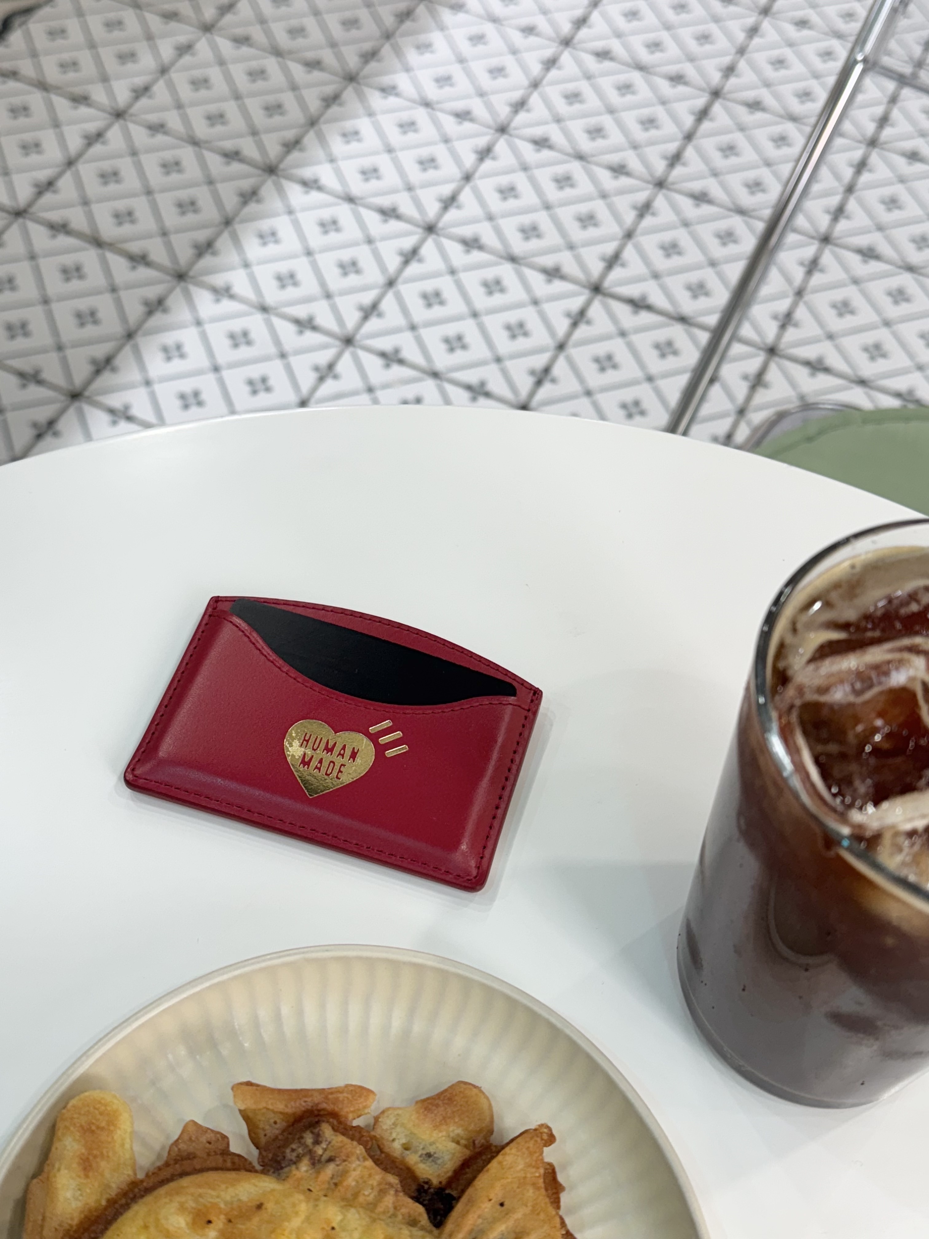 Human Made Leather Card Case Red 착용 스타일