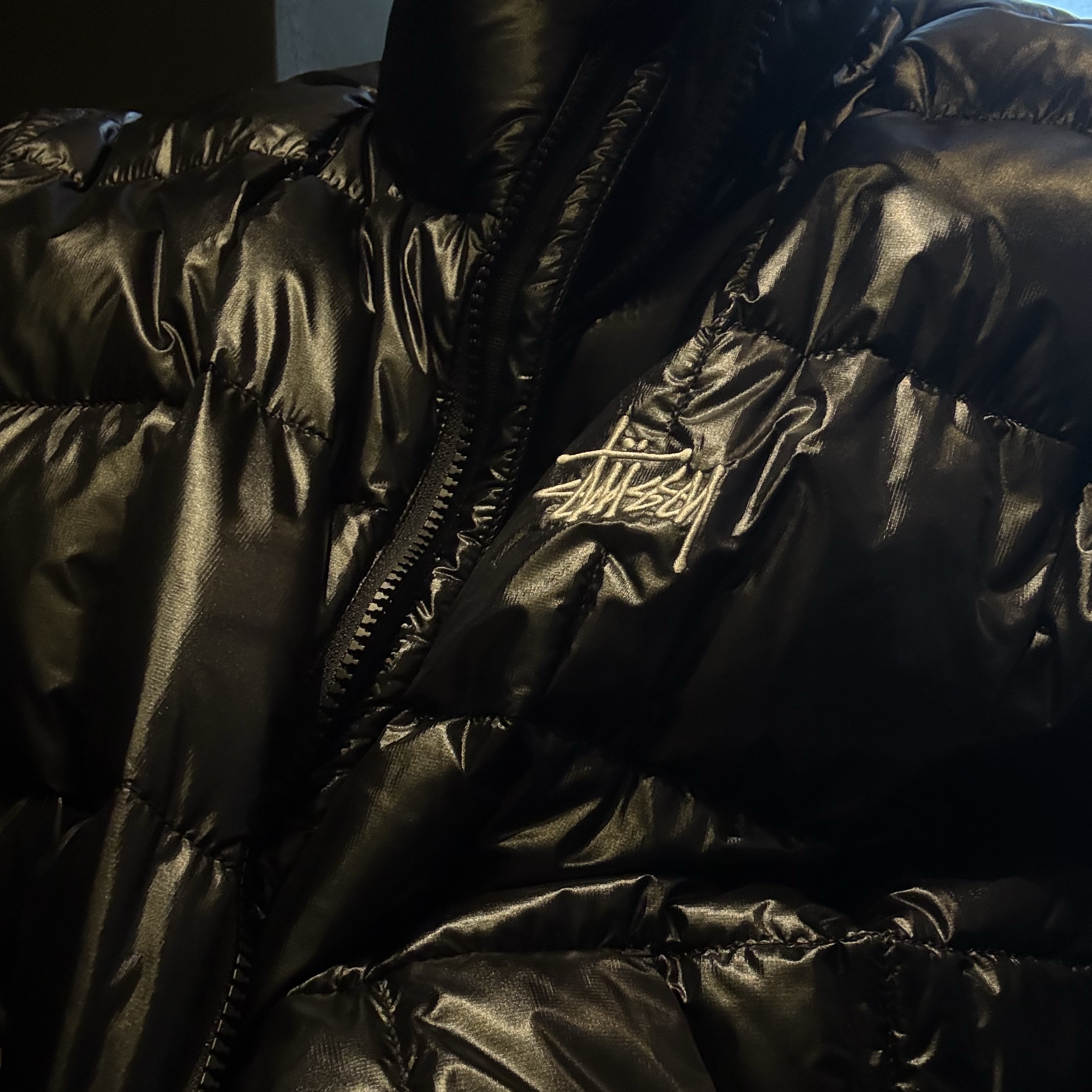 Stussy Midweight Puffer Black 착용 스타일