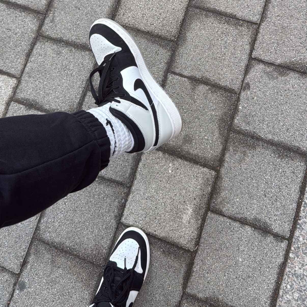 Nike NSW Essential+ French Terry Pants Black - Asia, Jordan 1 Mid SE Diamond 착용 스타일