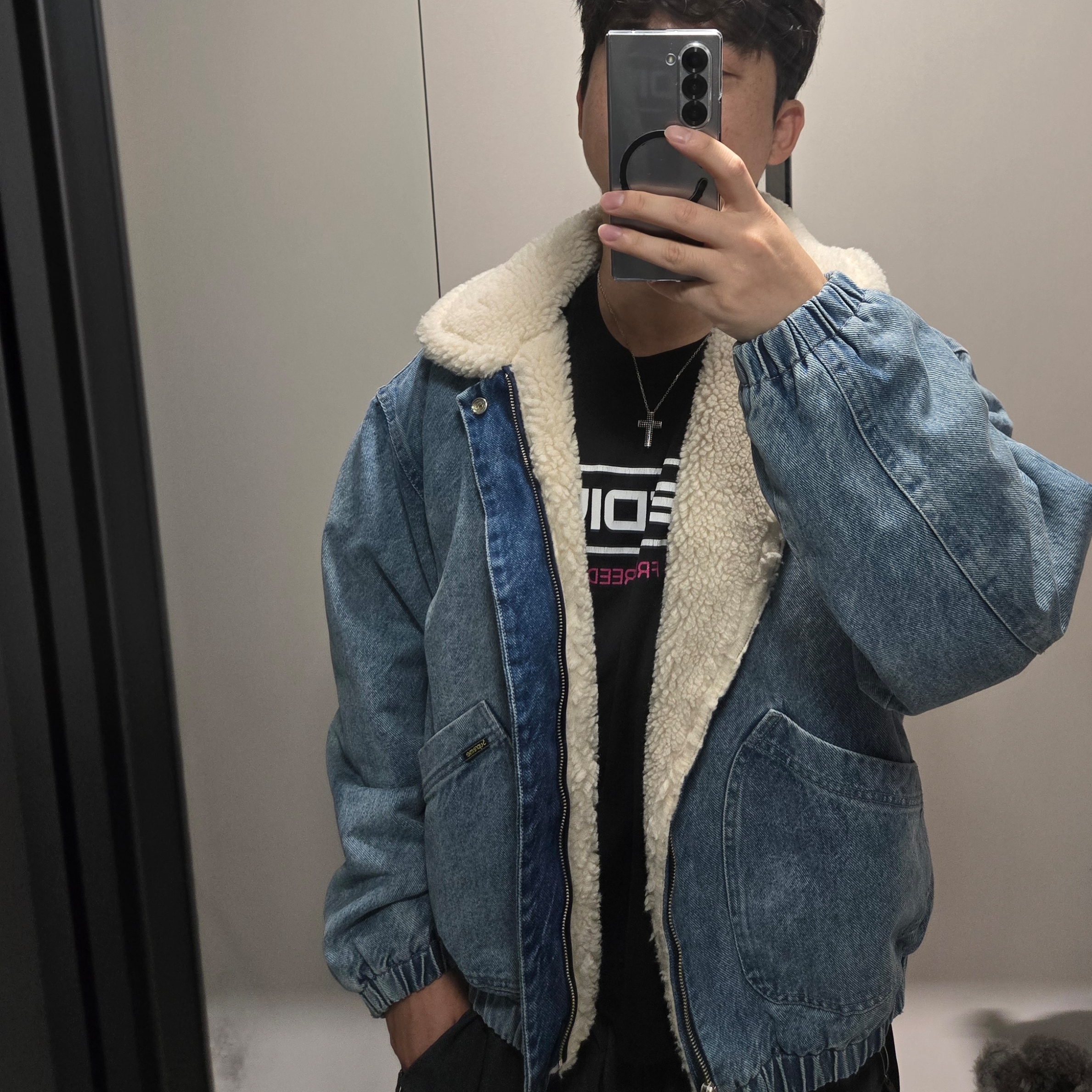 Supreme Faux Shearling Lined Bomber Jacket Denim - 24FW 착용 스타일 - 1