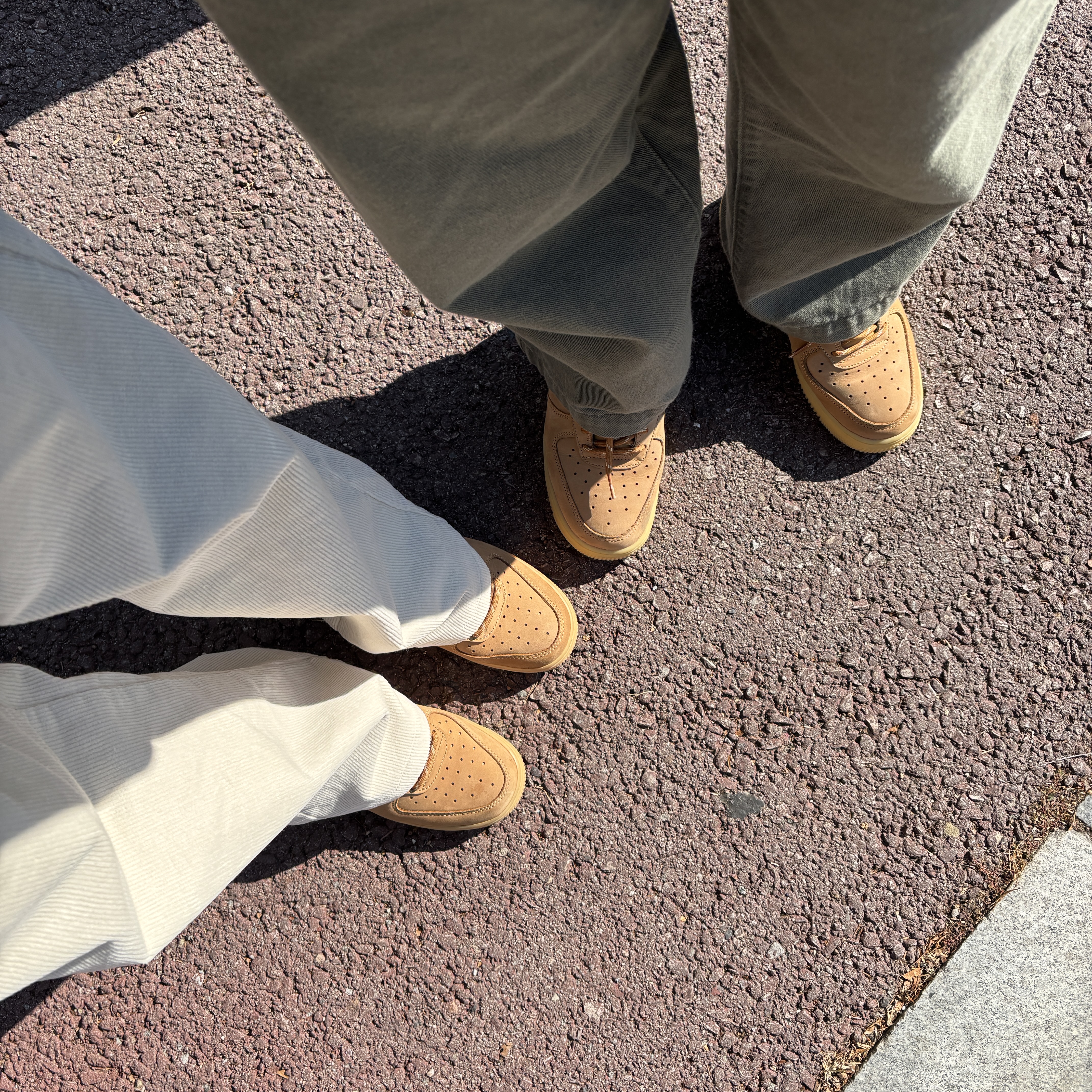 Nike Air Force 1 '07 WB Flax 착용 스타일