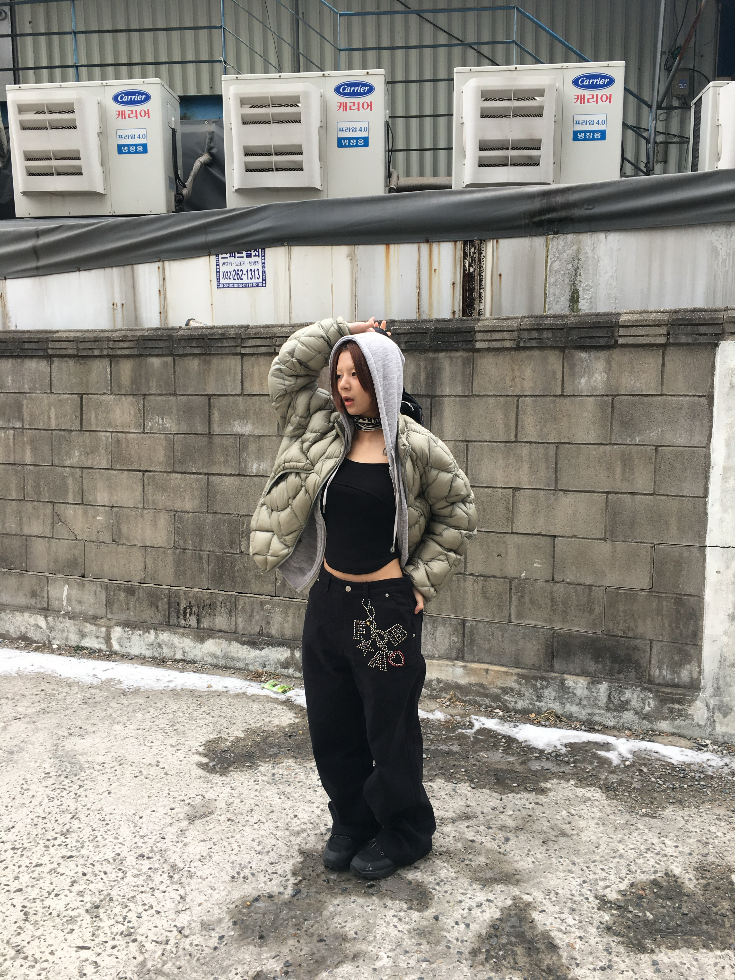 Roa Hiking Light Down Jacket Grey, Roa Hiking Neal Black 착용 스타일