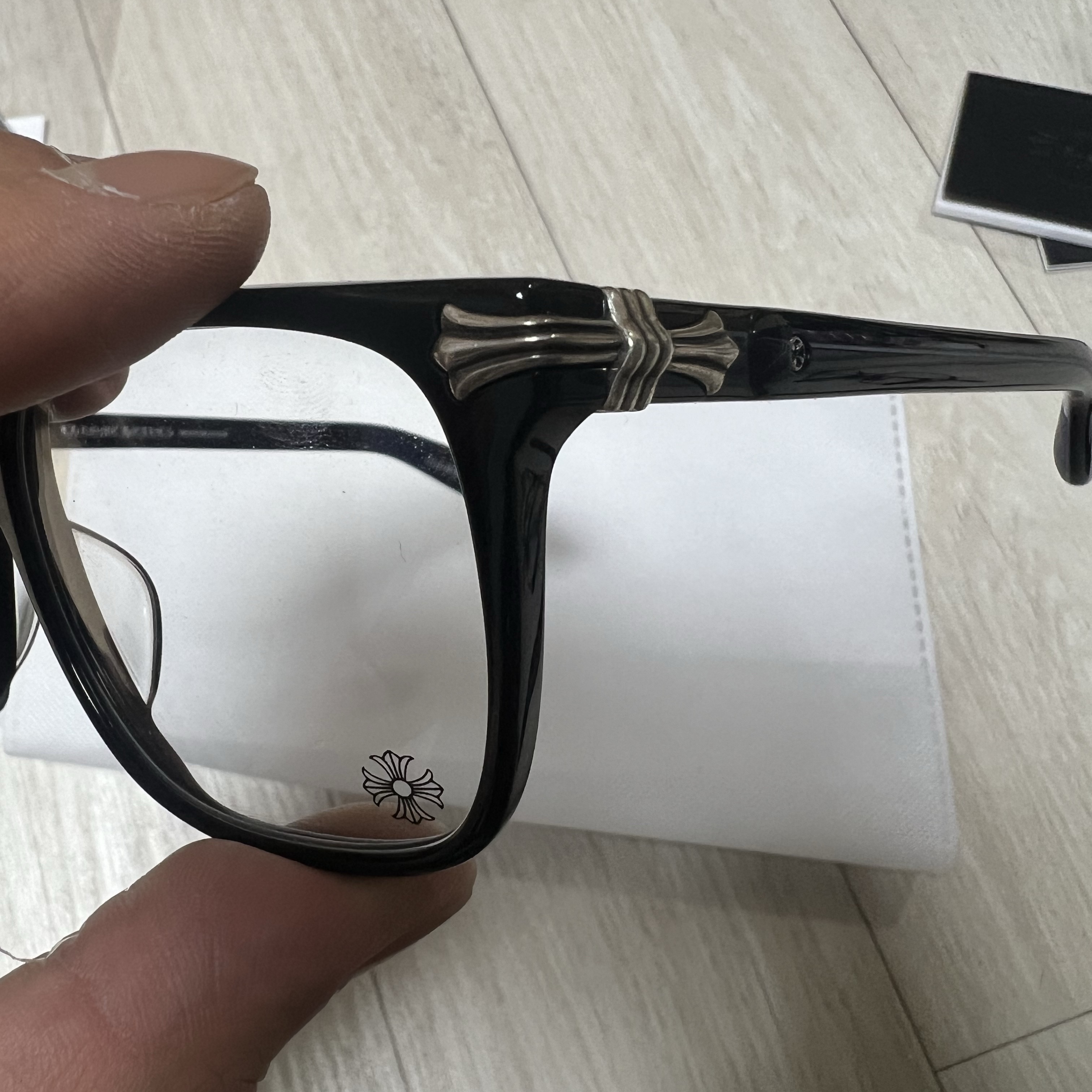 Chrome Hearts Thirst Trap Black 착용 스타일 - 2