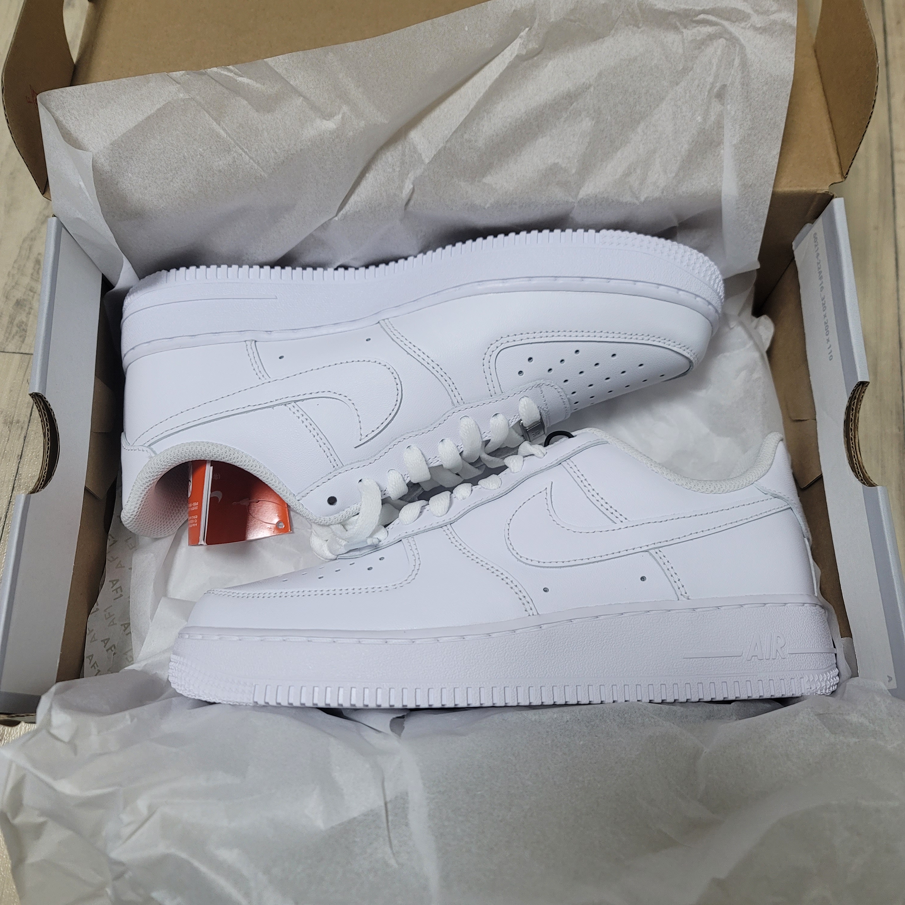 Nike Air Force 1 '07 Low White 착용 스타일 - 3