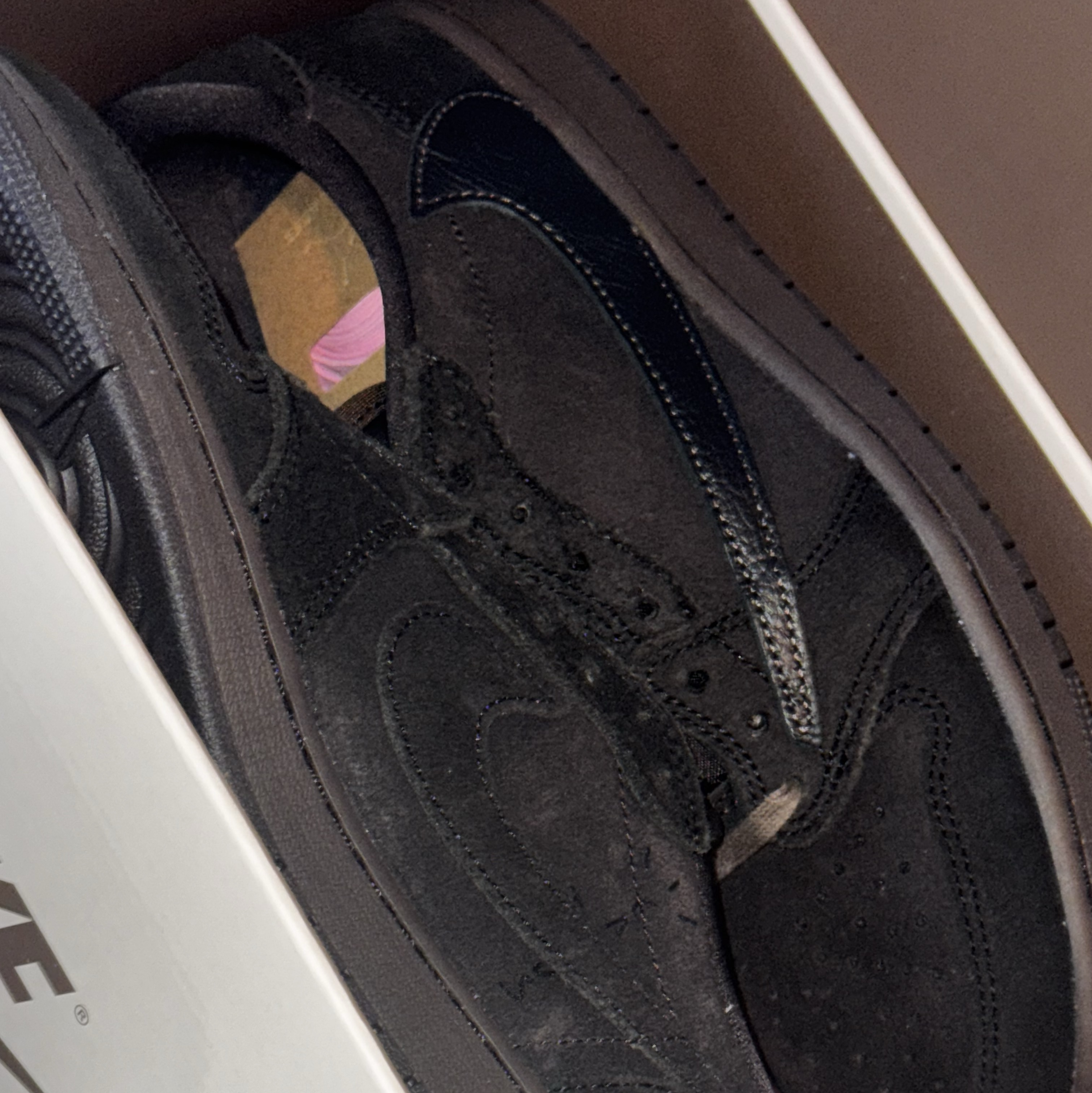 Jordan 1 x Travis Scott Retro Low OG SP Velvet Brown and Dark Mocha 착용 스타일