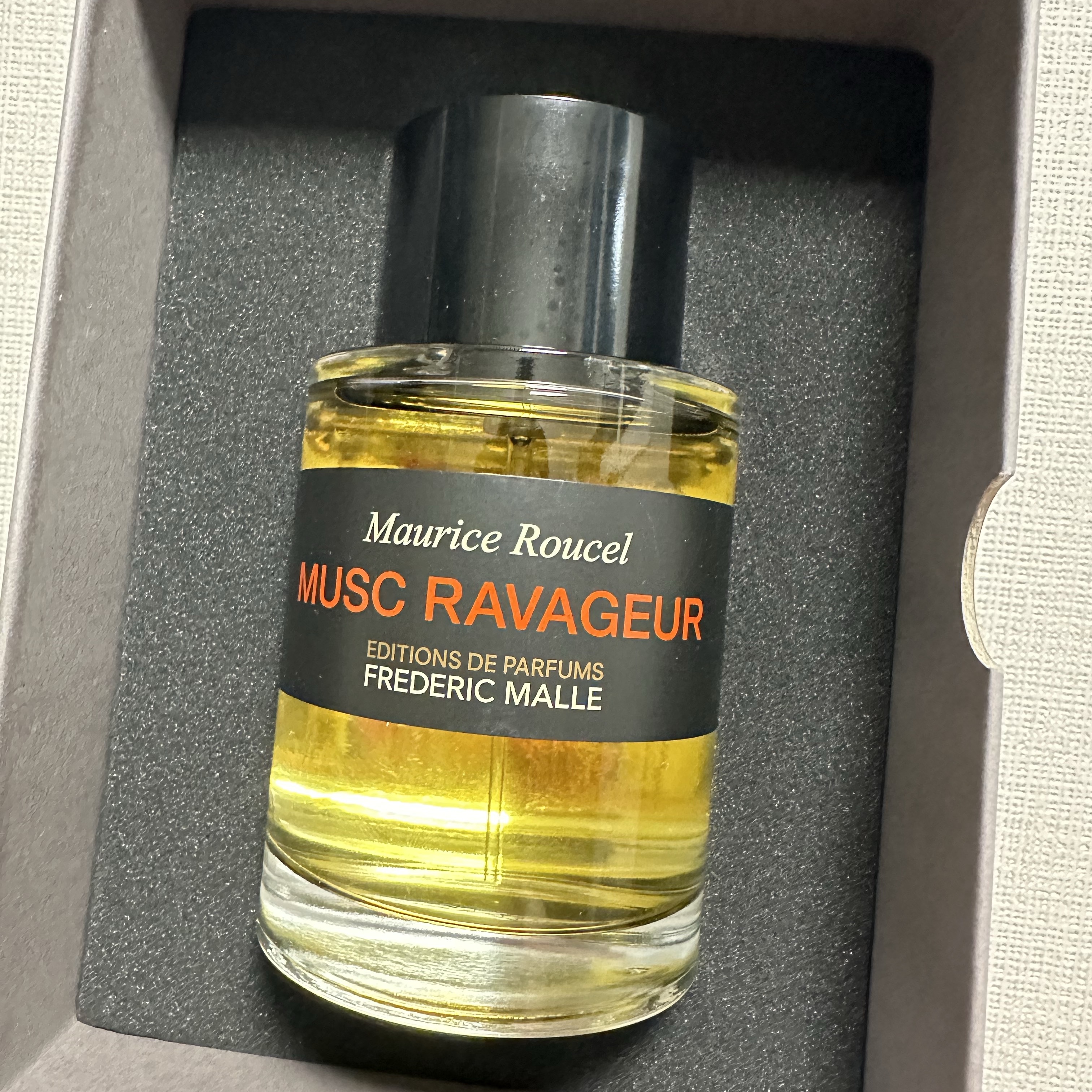 Frederic Malle Musc Ravageur 100ml Spray 착용 스타일