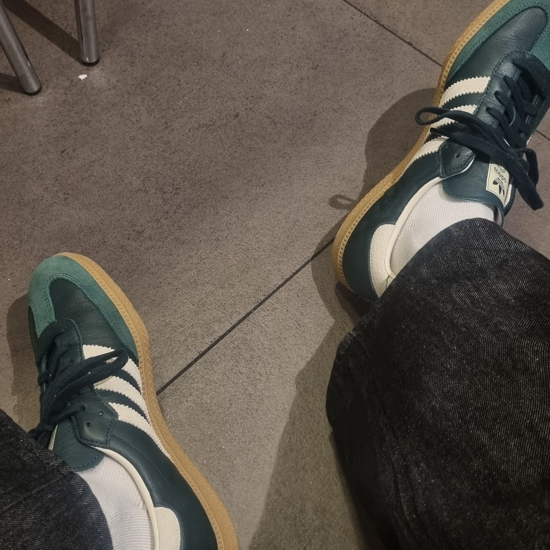 Adidas Samba OG Shadow Green Cream White 착용 스타일