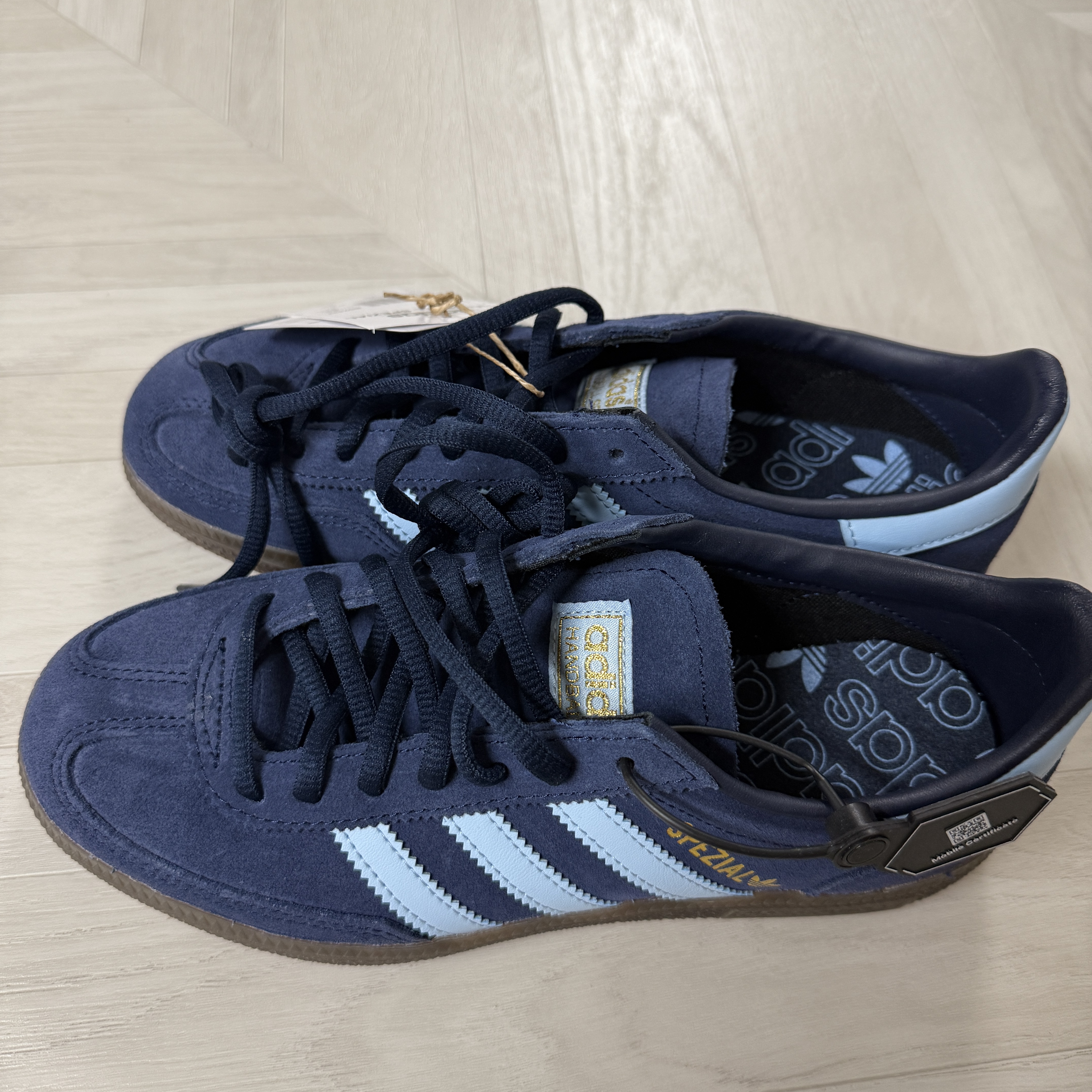 Adidas Spezial Handball Collegiate Navy 착용 스타일 - 2