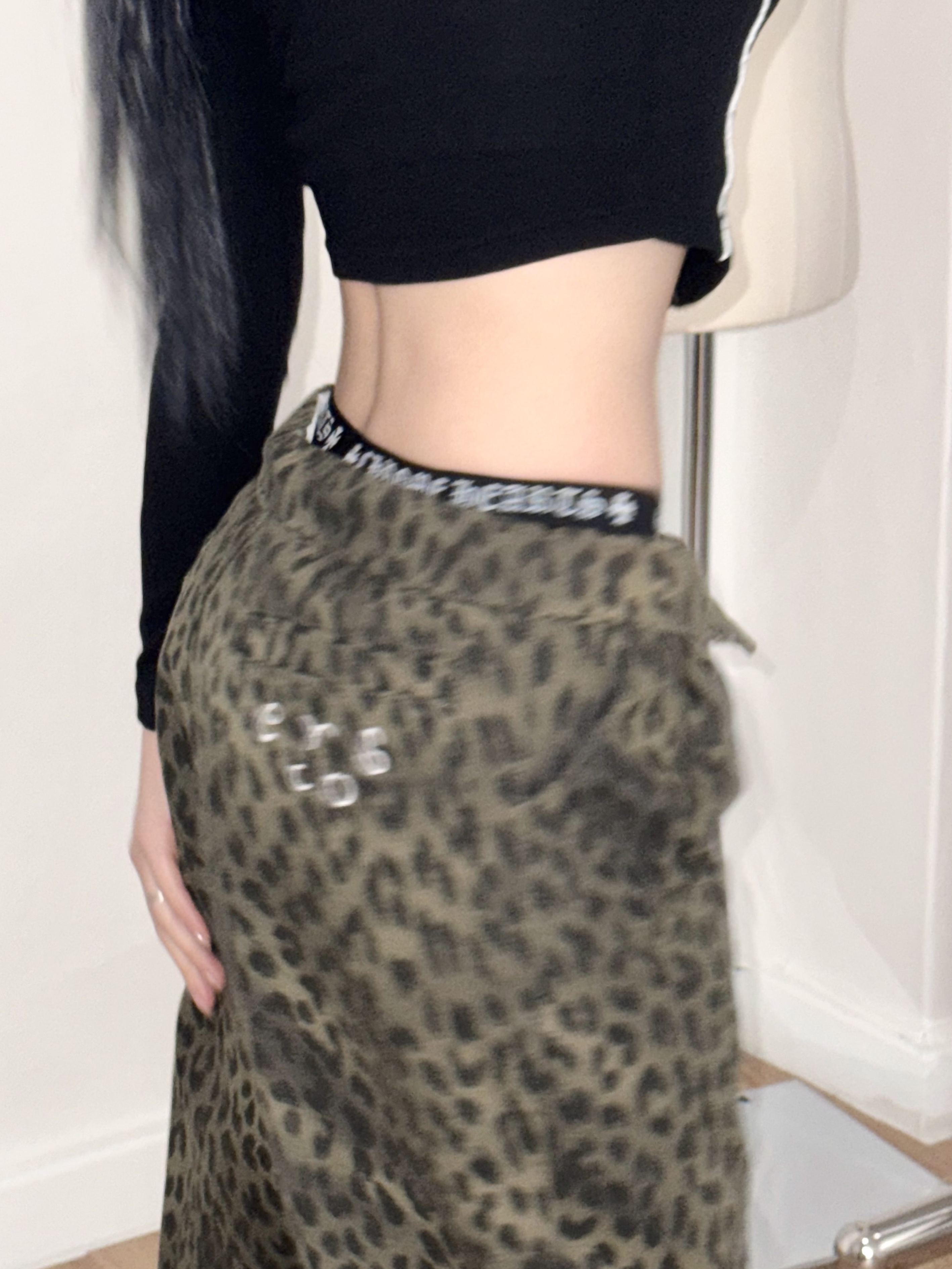 ersco Leopard Baggy Trousers Khaki, Chrome Hearts Boxer Brief Camo 착용 스타일 - 2