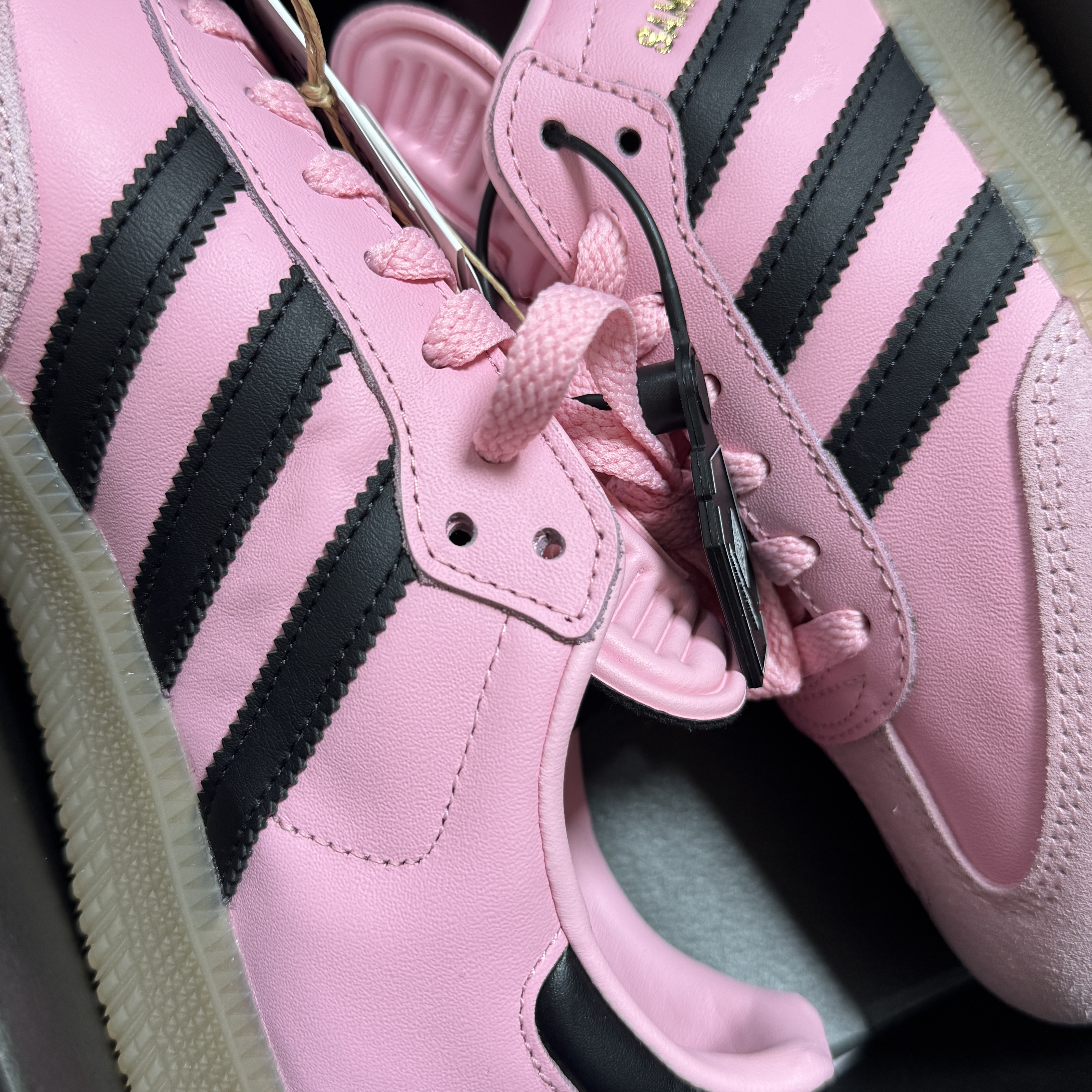 Adidas x Inter Miami CF Samba Pink Core Black 착용 스타일