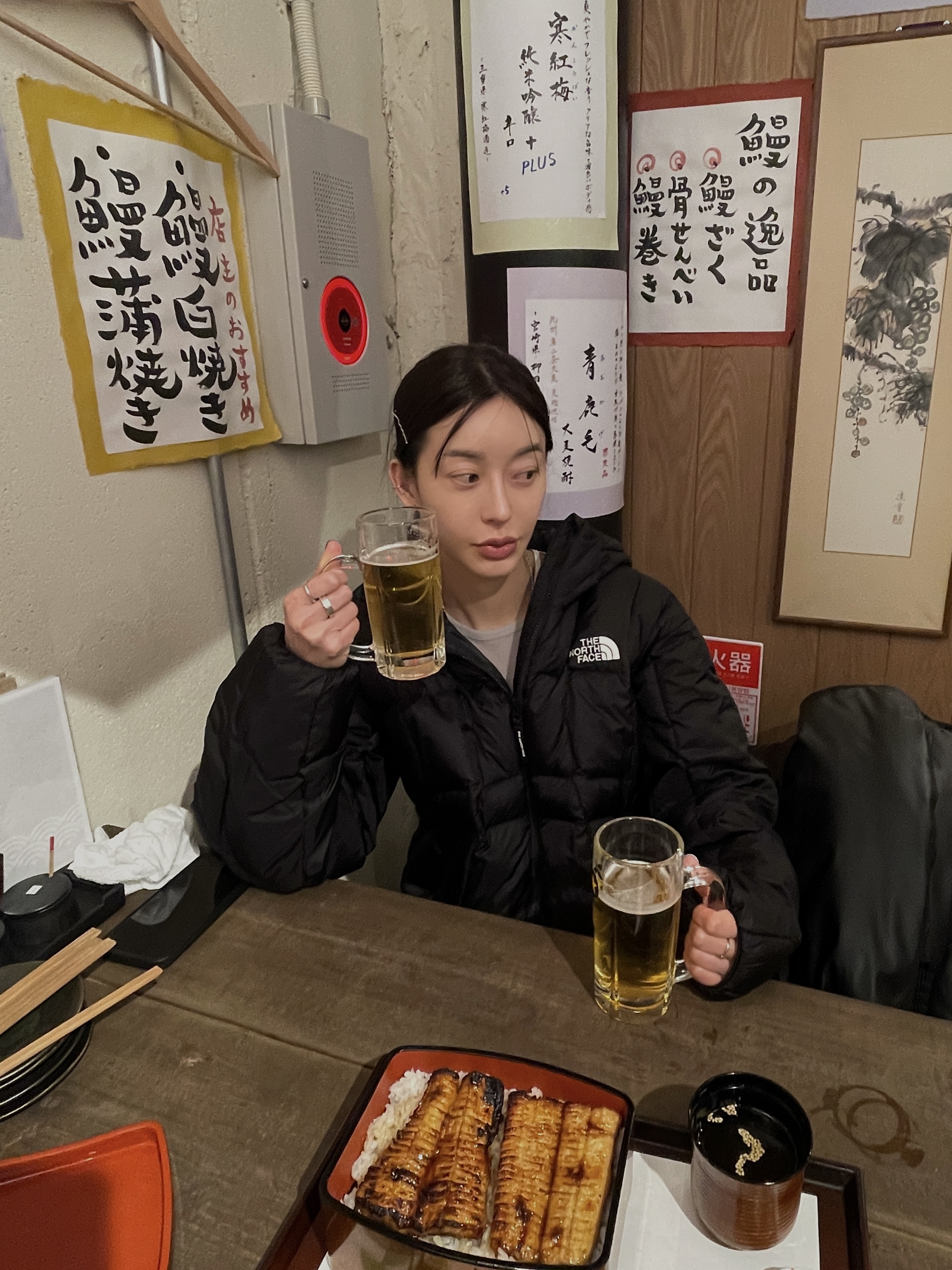 The North Face White Label Wave LT On Ball Jacket Black, (W) On Running Cloud 5 All Black 착용 스타일 - 1