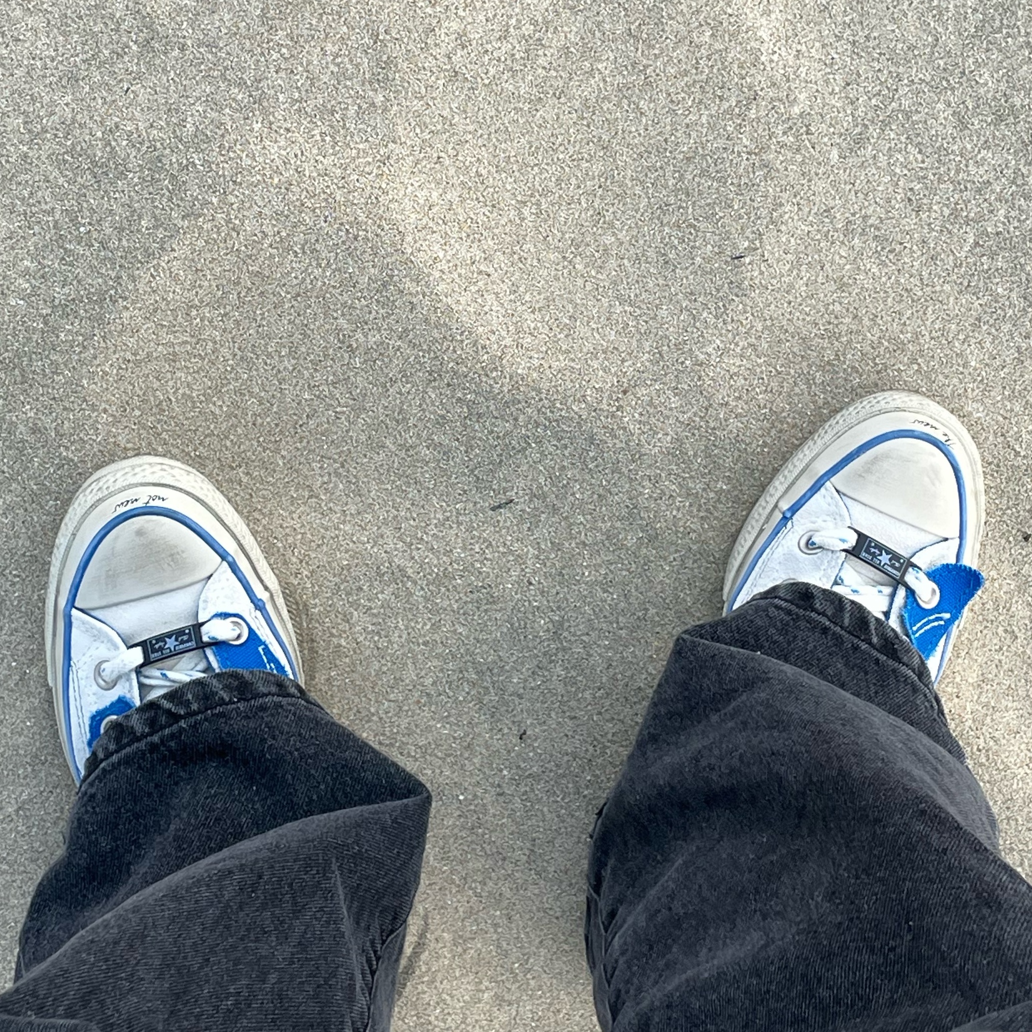 Converse x Ader Error Chuck 70 High White, Supreme Mohair Crochet Crusher Navy Melange - 22FW 착용 스타일 - 3