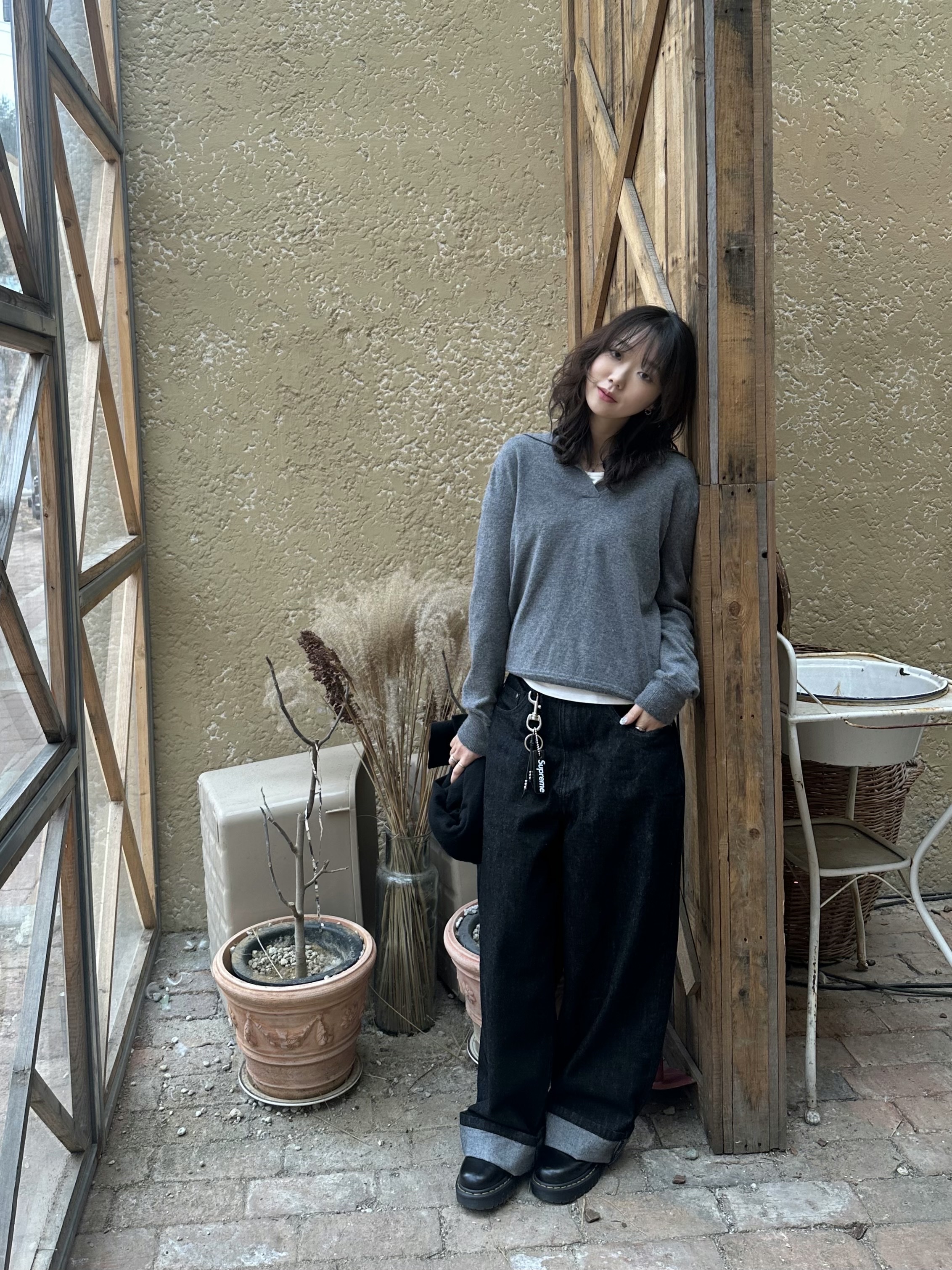 Dr. Martens 1461 Bex Black, Supreme Floating Keychain Black - 23FW 착용 스타일 - 2