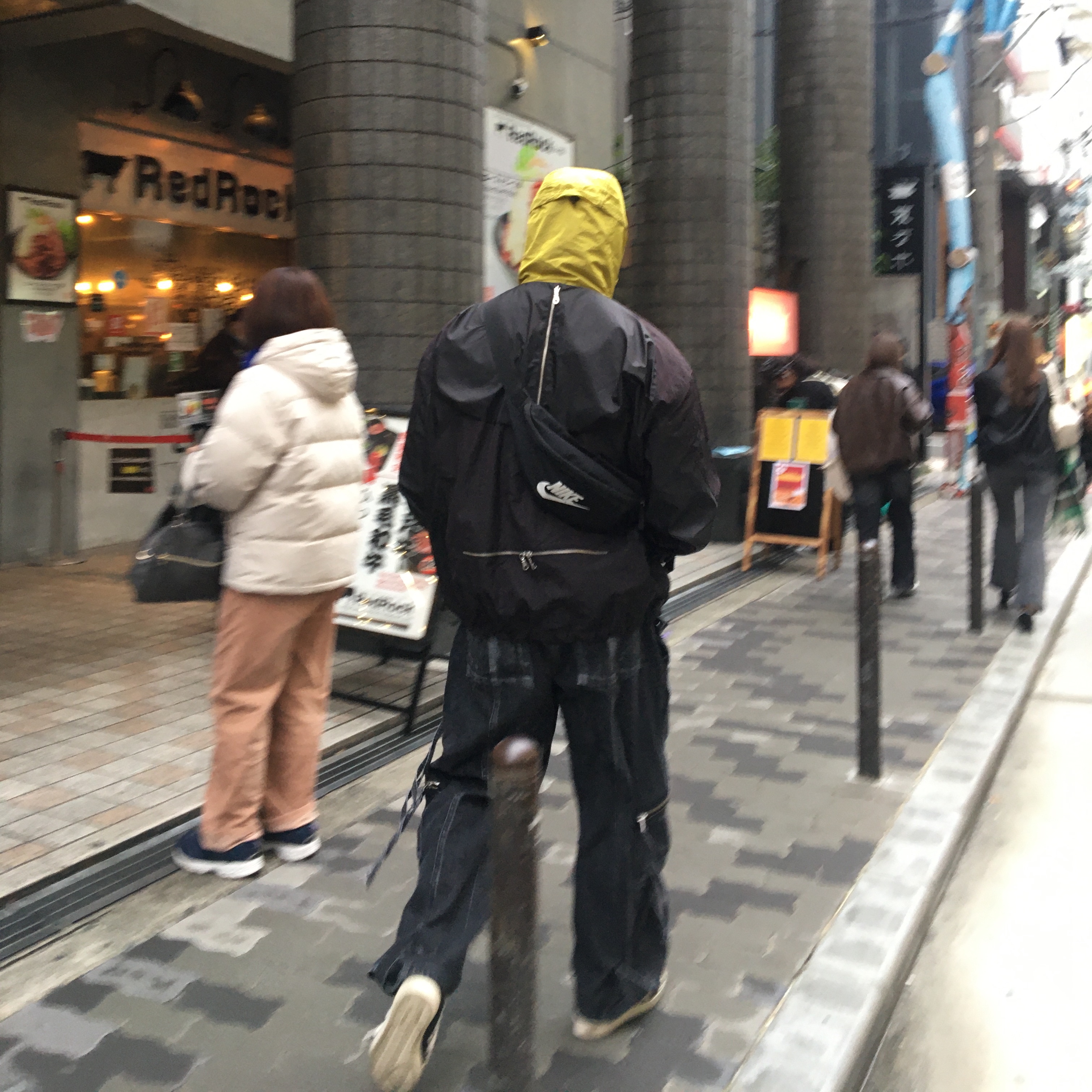 Undermycar Binadu Gashutein 6 Multi 3D Pocket Light Shell Parka Buff Yellow - 24SS, Adidas x BAPE Superstar 80s Core Black Off White 착용 스타일 - 1