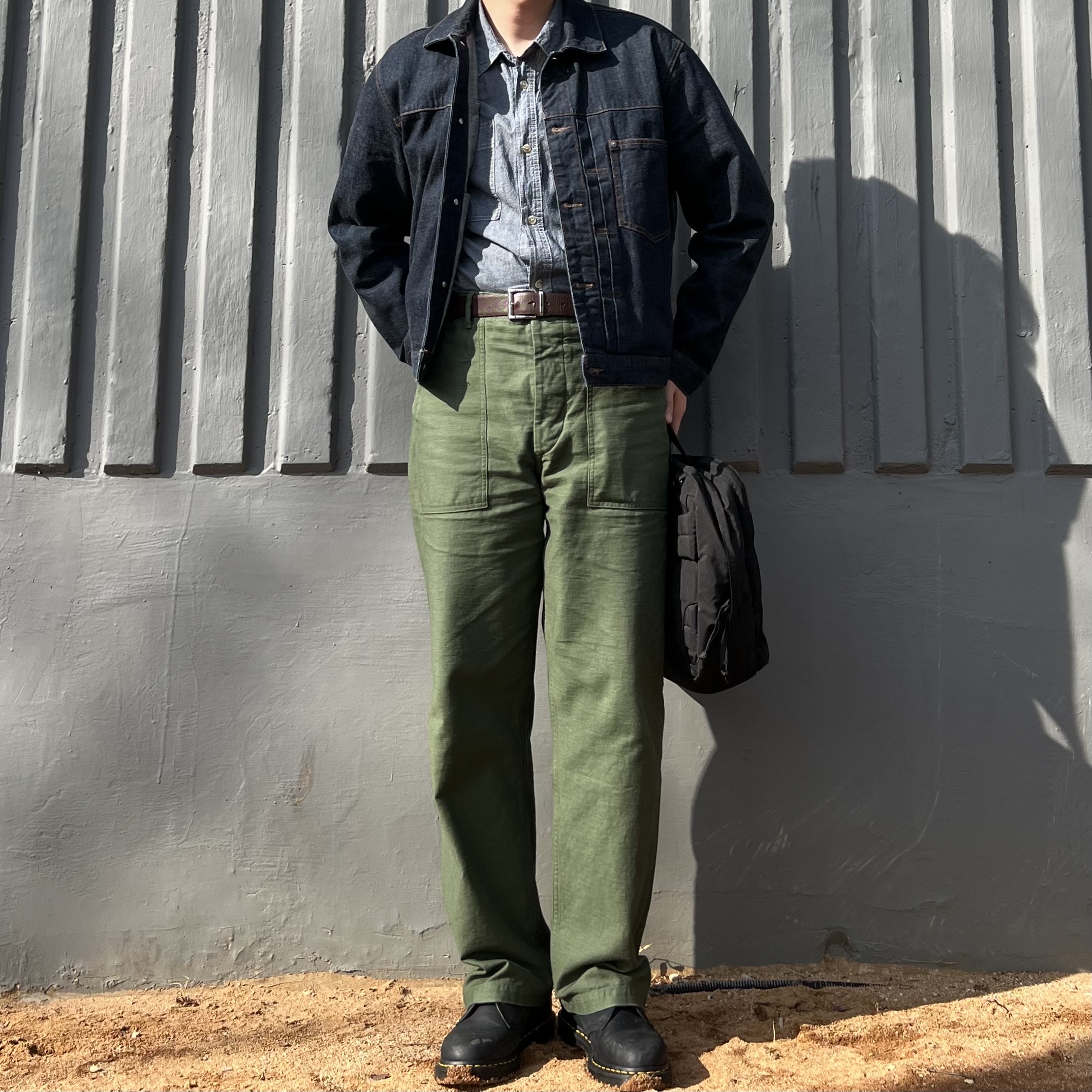 Orslow 5002 US Army Fatigue Pants Green, The North Face Purple Label Mountain Wind 3Way Bag Black 착용 스타일 - 2