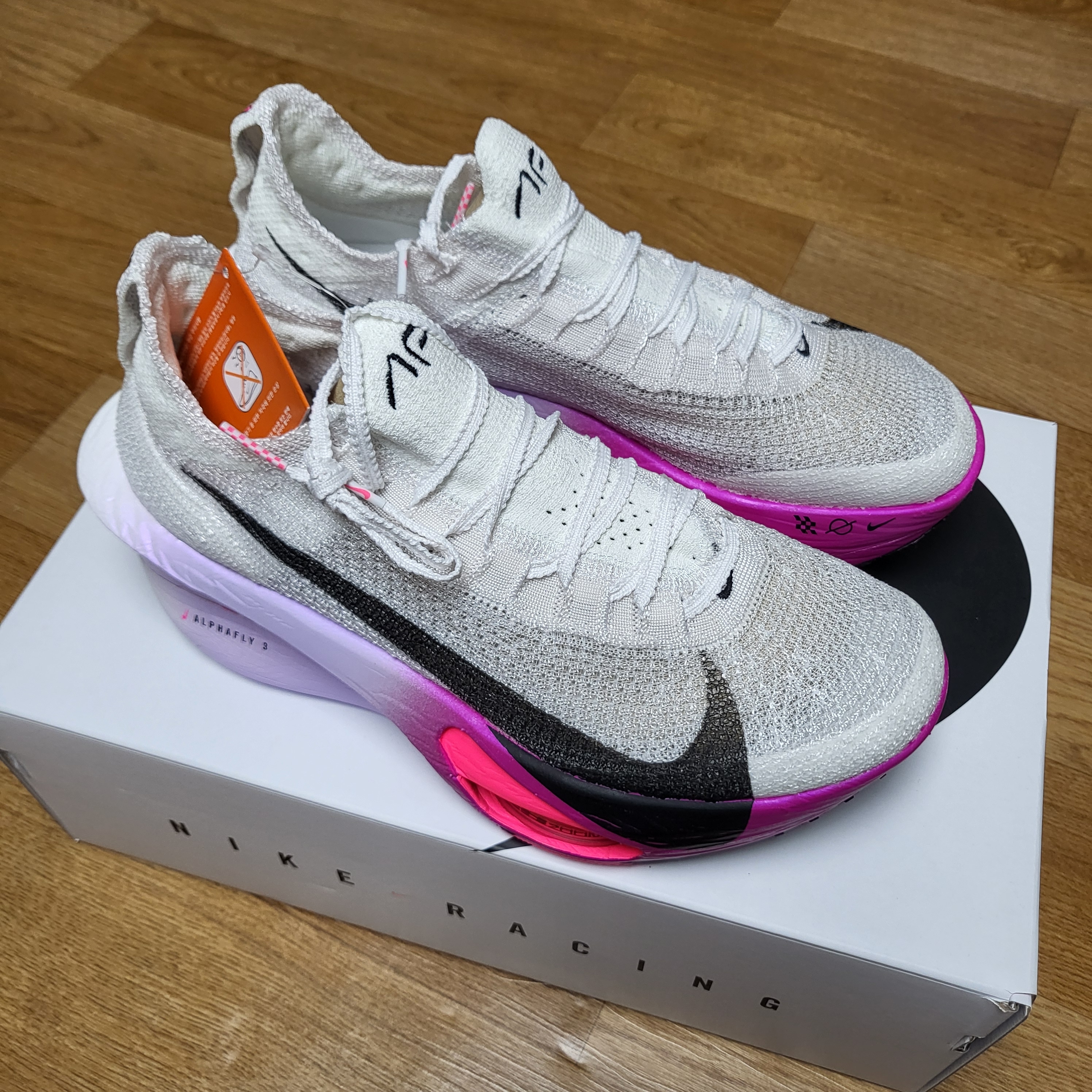 Nike Air Zoom Alphafly Next% 3 Hyper Pink 착용 스타일 - 4