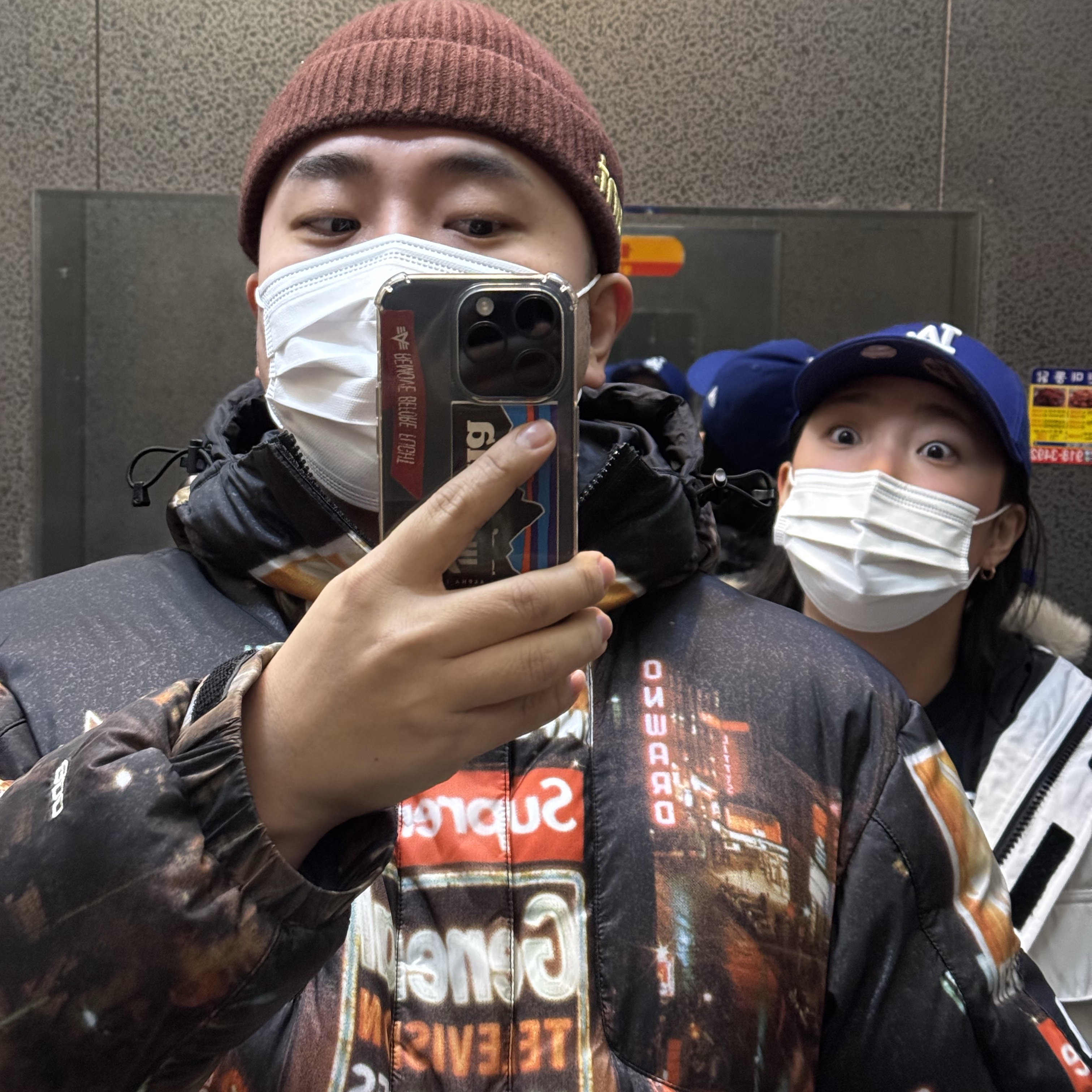 Supreme x The North Face 800-Fill Half Zip Hooded Pullover Times Square - 22FW, Nike x Stussy NRG Washed Fleece Crewneck Black (DO5310-010) 착용 스타일