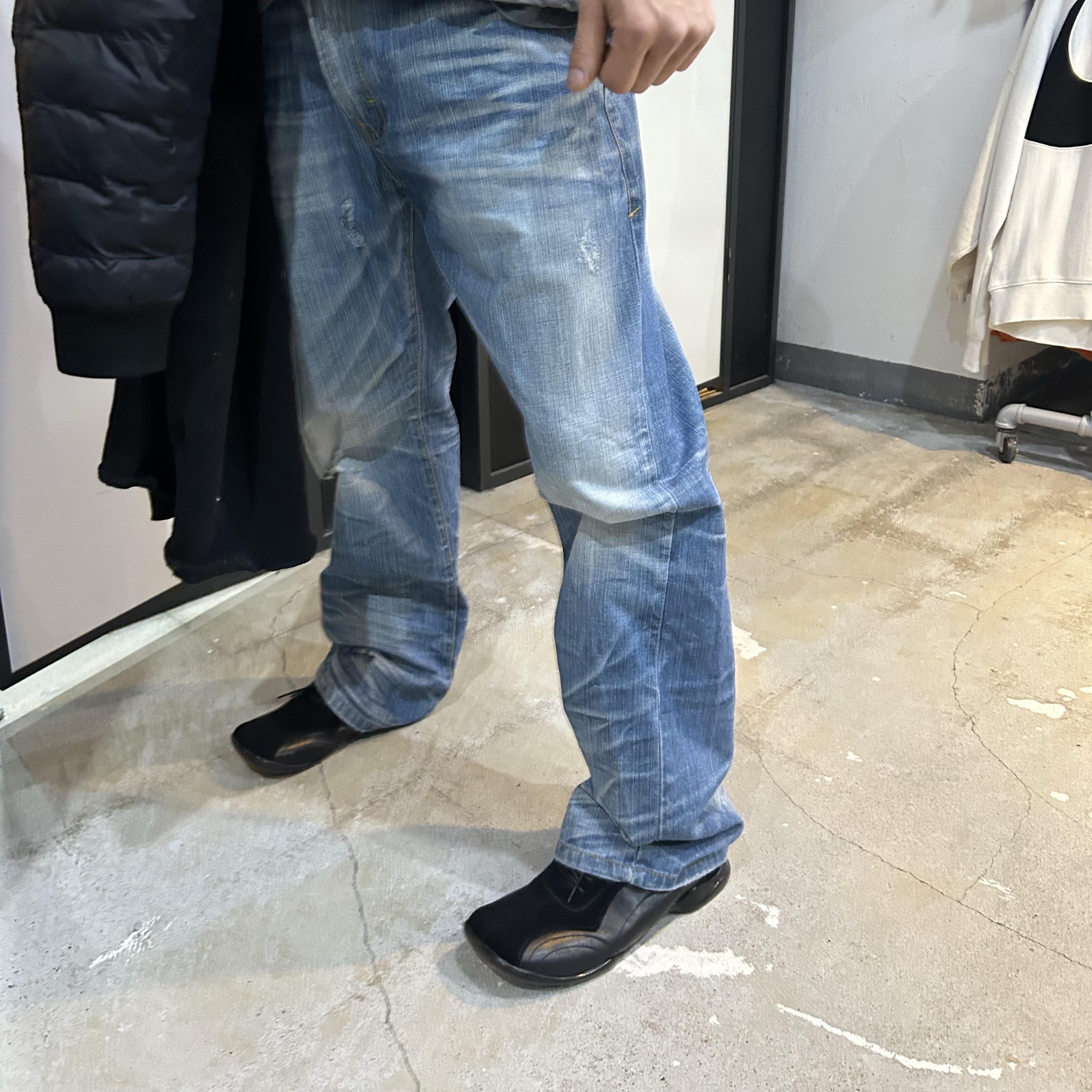 Pemont Square Black 착용 스타일 - 1