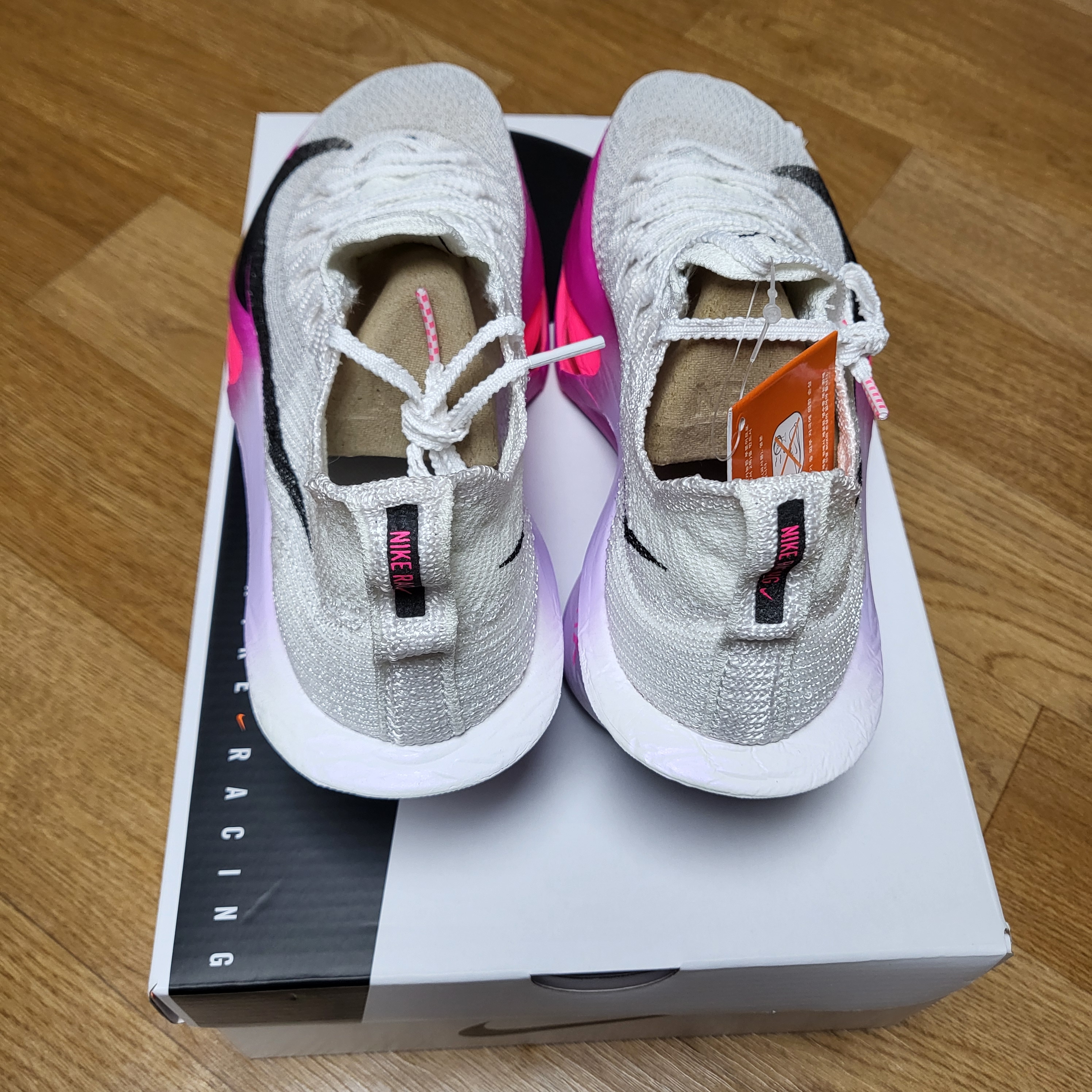 Nike Air Zoom Alphafly Next% 3 Hyper Pink 착용 스타일 - 3