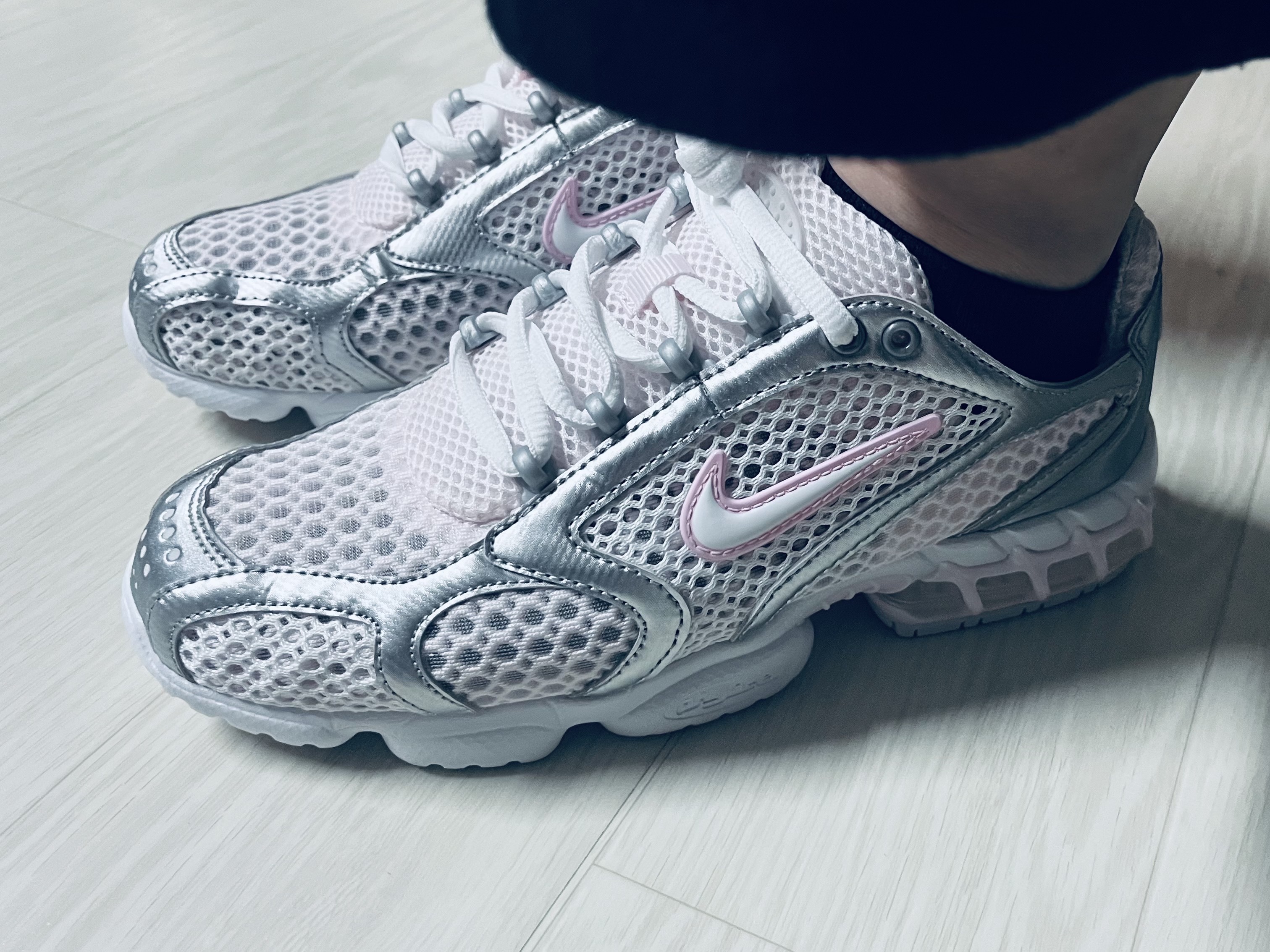 (W) Nike Air Zoom Spiridon Cage 2 Pale Pink 착용 스타일 - 4