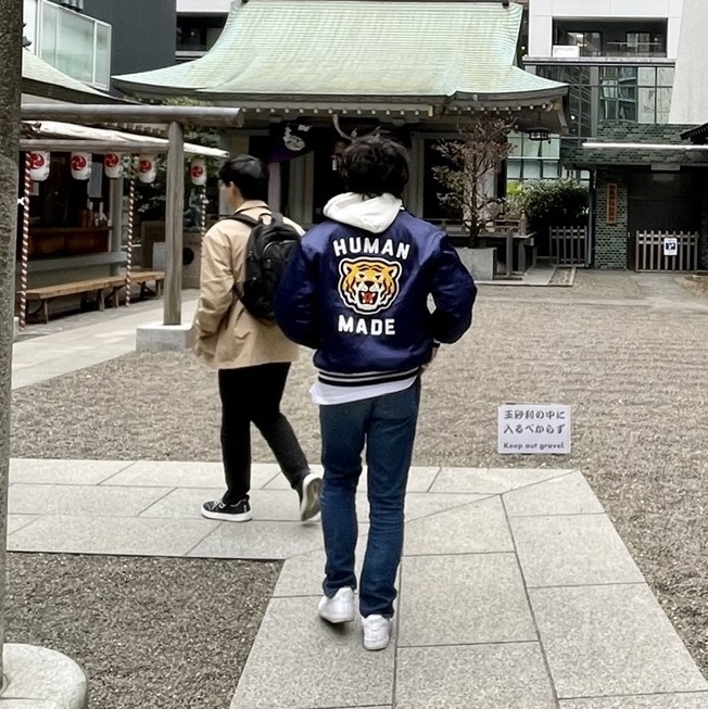 Human Made Stadium Jacket Navy 착용 스타일