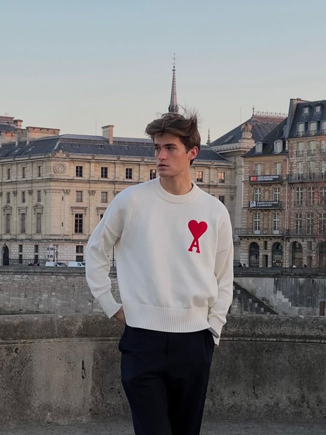 AMI de Coeur Oversize Intarsia Sweater Off White Red, AMI De Coeur Felted Merino Wool Sweater Off White Red 착용 스타일 - 2
