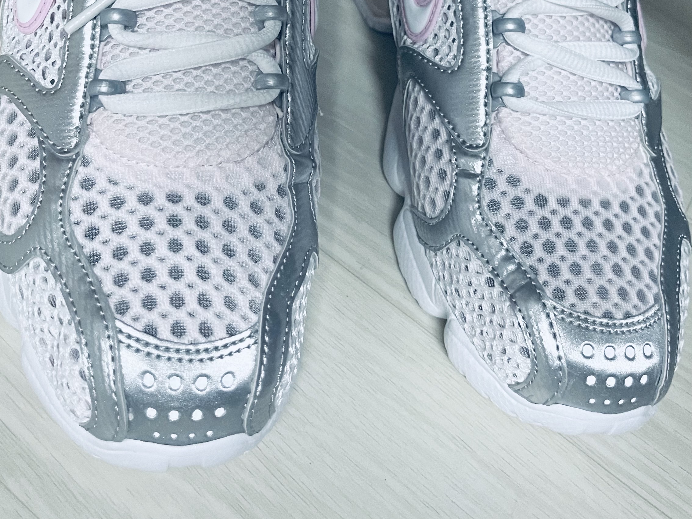 (W) Nike Air Zoom Spiridon Cage 2 Pale Pink 착용 스타일 - 3