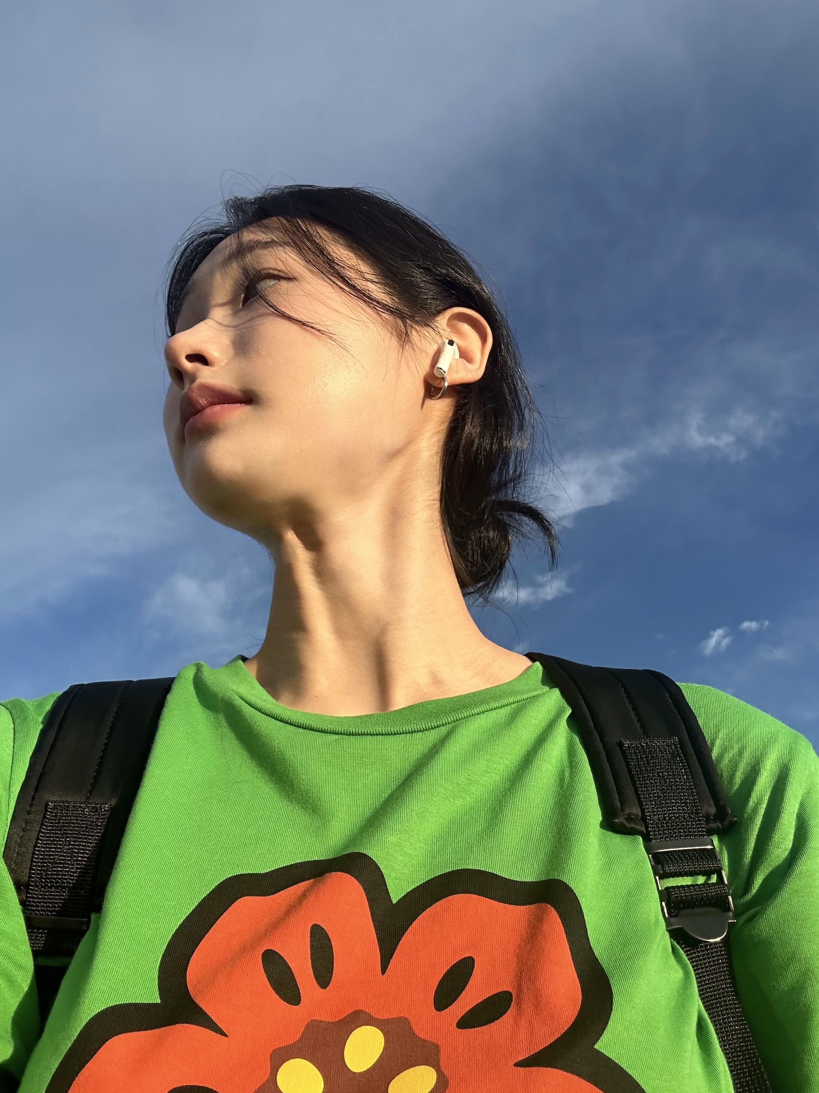 (W) Kenzo Boke Flower Loose T-Shirt Grass Green 착용 스타일