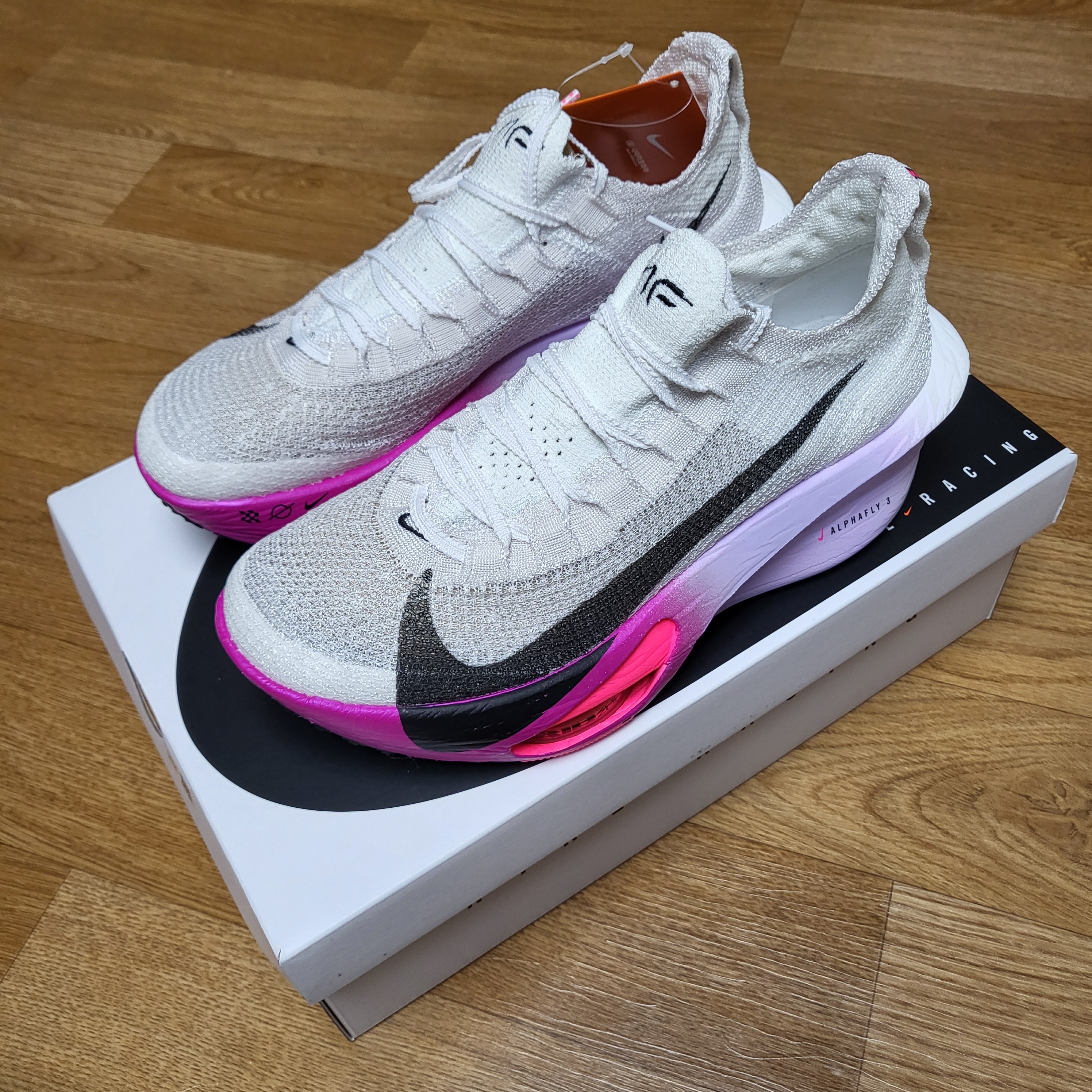 Nike Air Zoom Alphafly Next% 3 Hyper Pink 착용 스타일 - 1