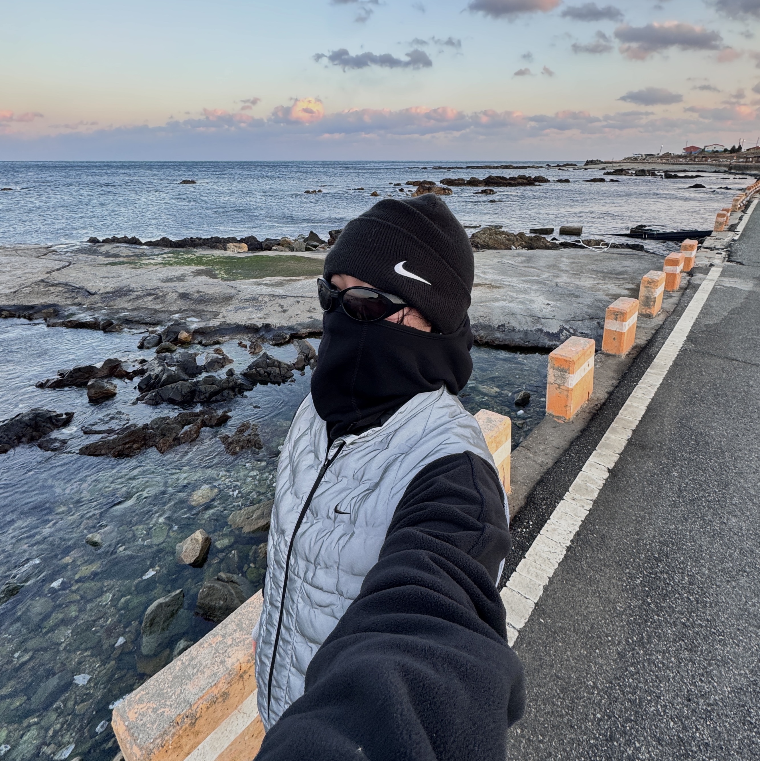 Oakley Eye Jacket Redux Matte Black Frame Prizm Grey Lenses High Bridge Fit, Nike Team Beanie Black 착용 스타일 - 2