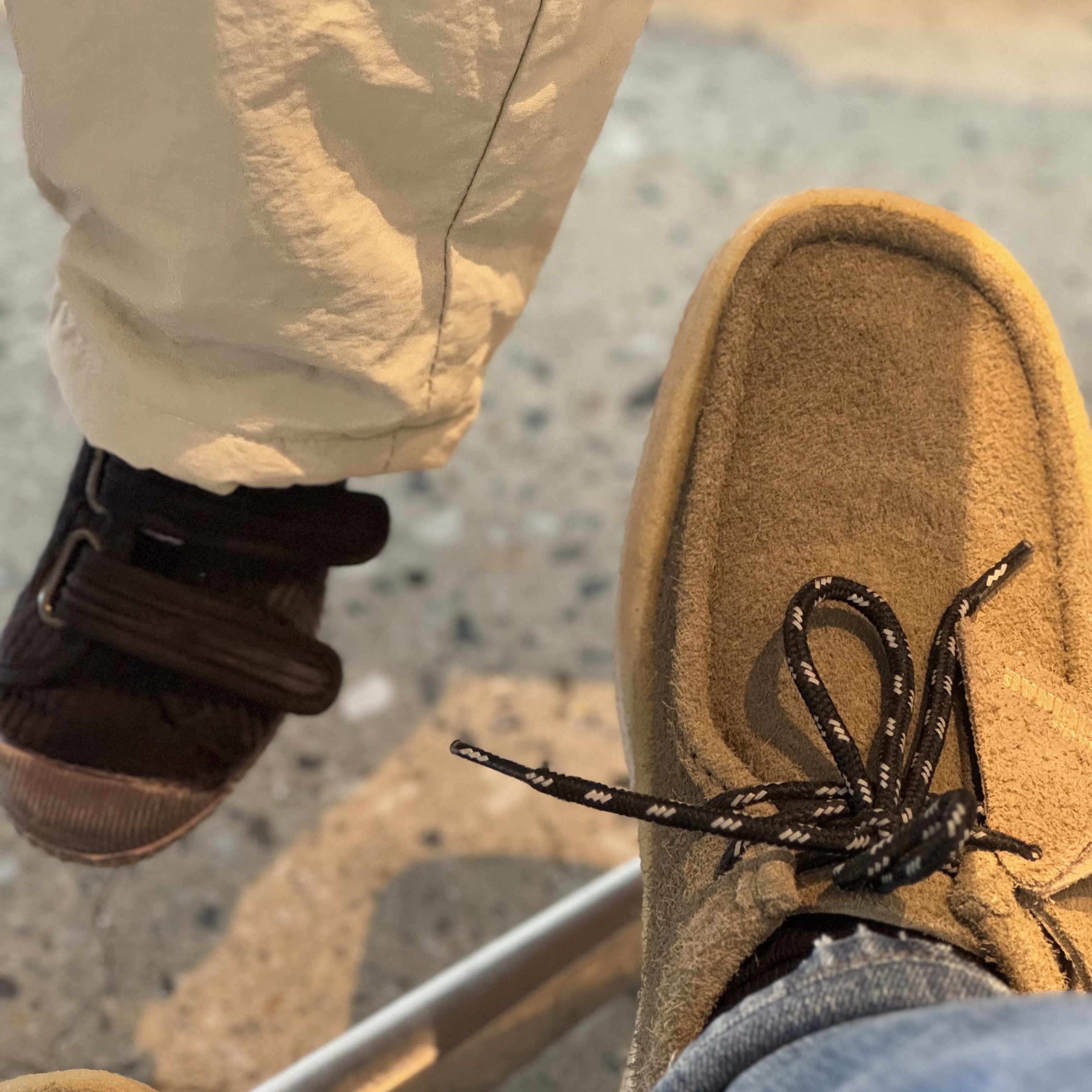 Astorflex Beenflex Whiskey, (W) UGG Tazz Braid Hardwood 착용 스타일 - 5