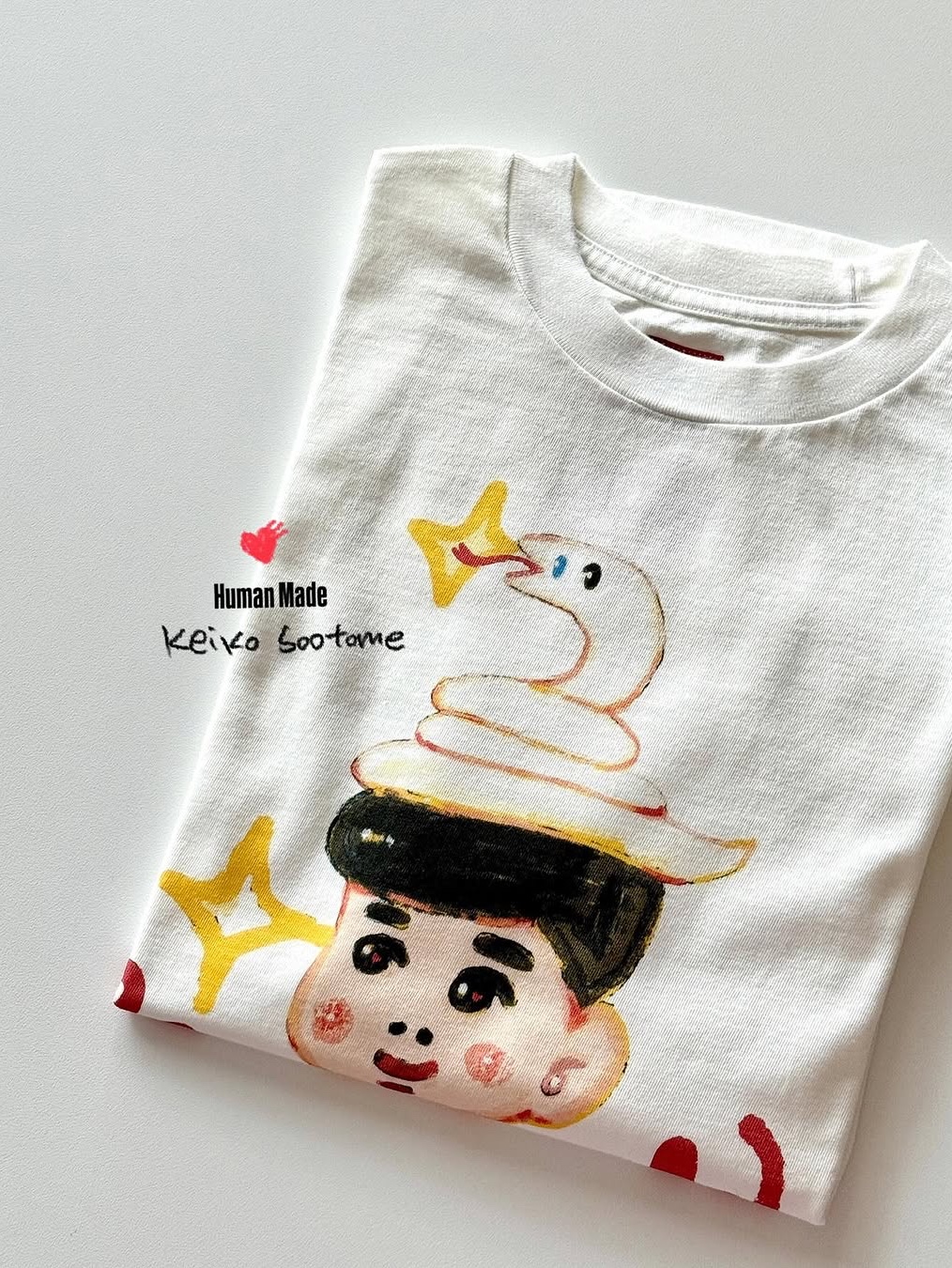 Human Made Keiko Sootome T-Shirt Side B White 착용 스타일 - 1