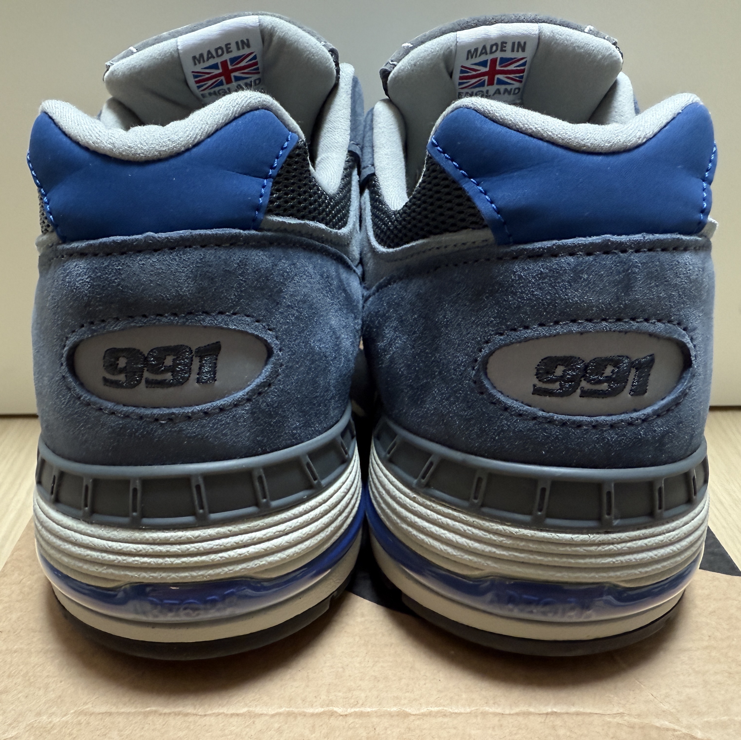 New Balance 991 Made in UK Grey Blue 착용 스타일 - 2