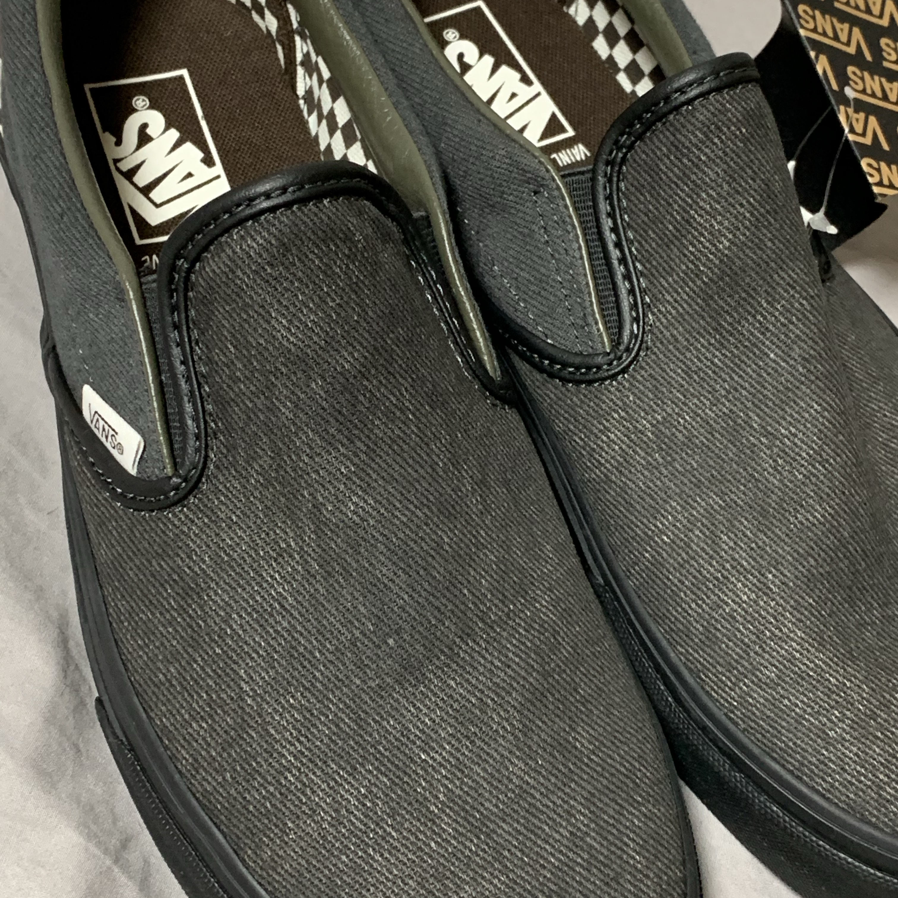 Vans x Vainl Archive Classic Slip-On Shadow Black 착용 스타일 - 3