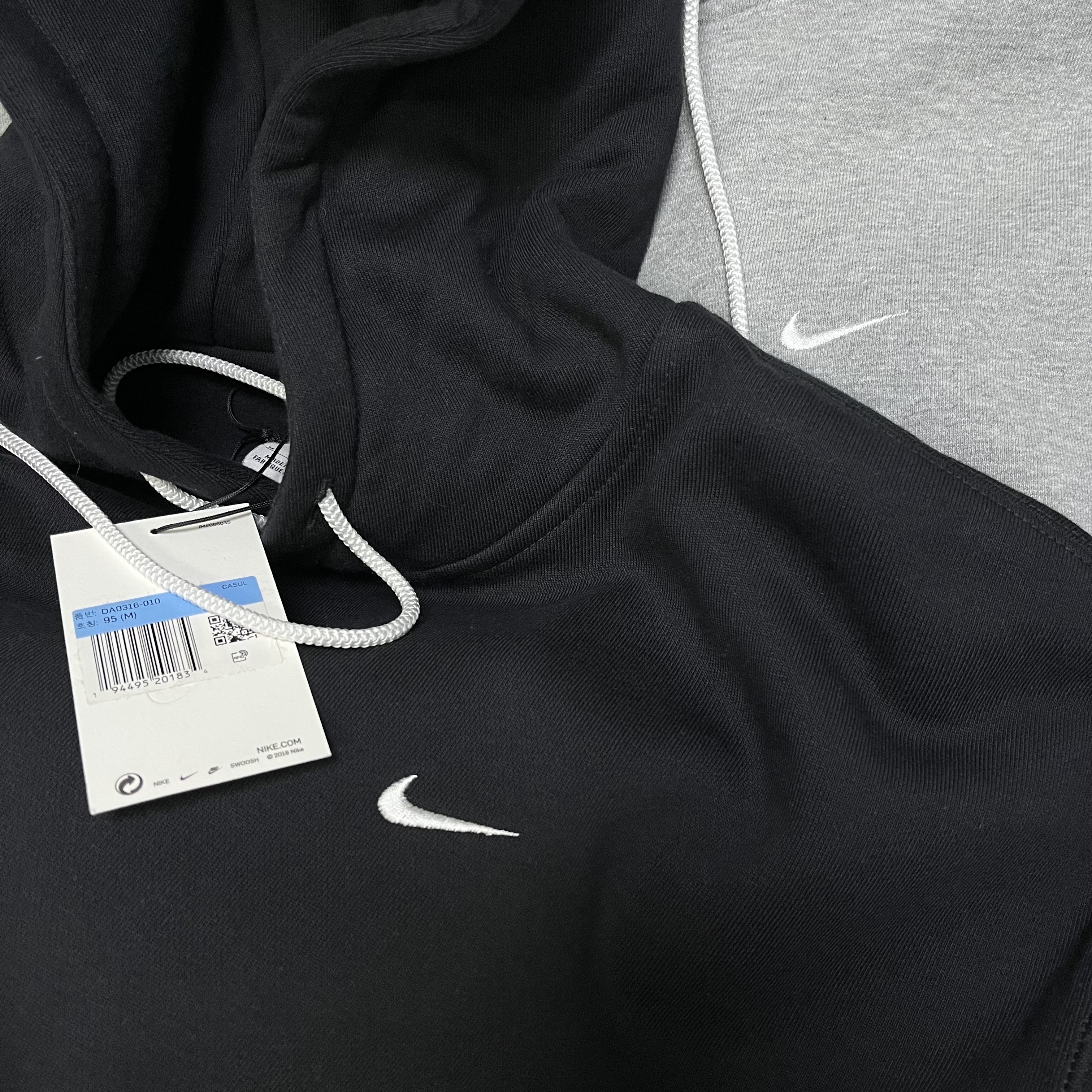 Nike NRG Solo Swoosh Fleece Hoodie Black White - Asia, Nike NRG Solo Swoosh Fleece Hoodie Dark Grey Heather - Asia 착용 스타일 - 2