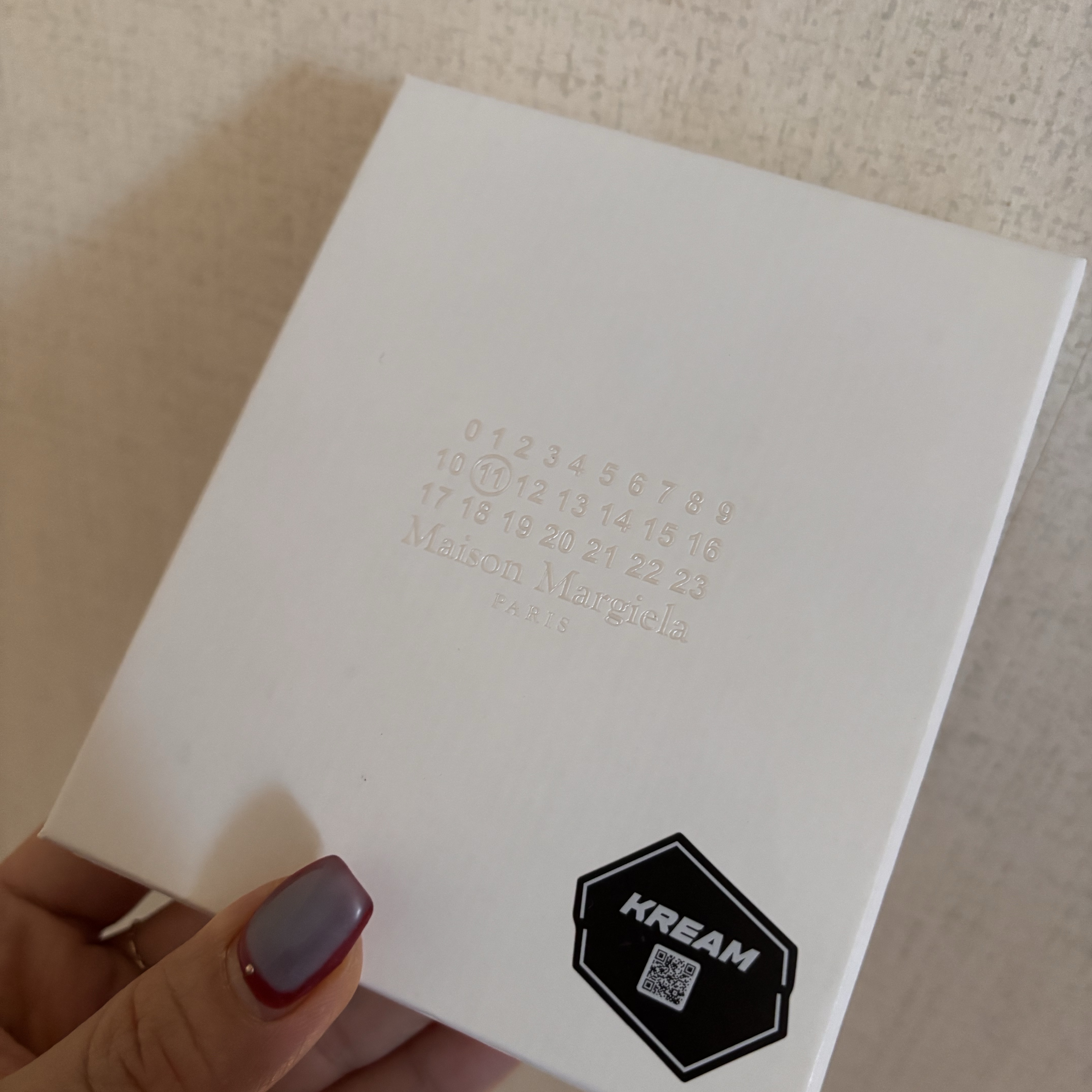 Maison Margiela Stitch Card Holder Black 착용 스타일