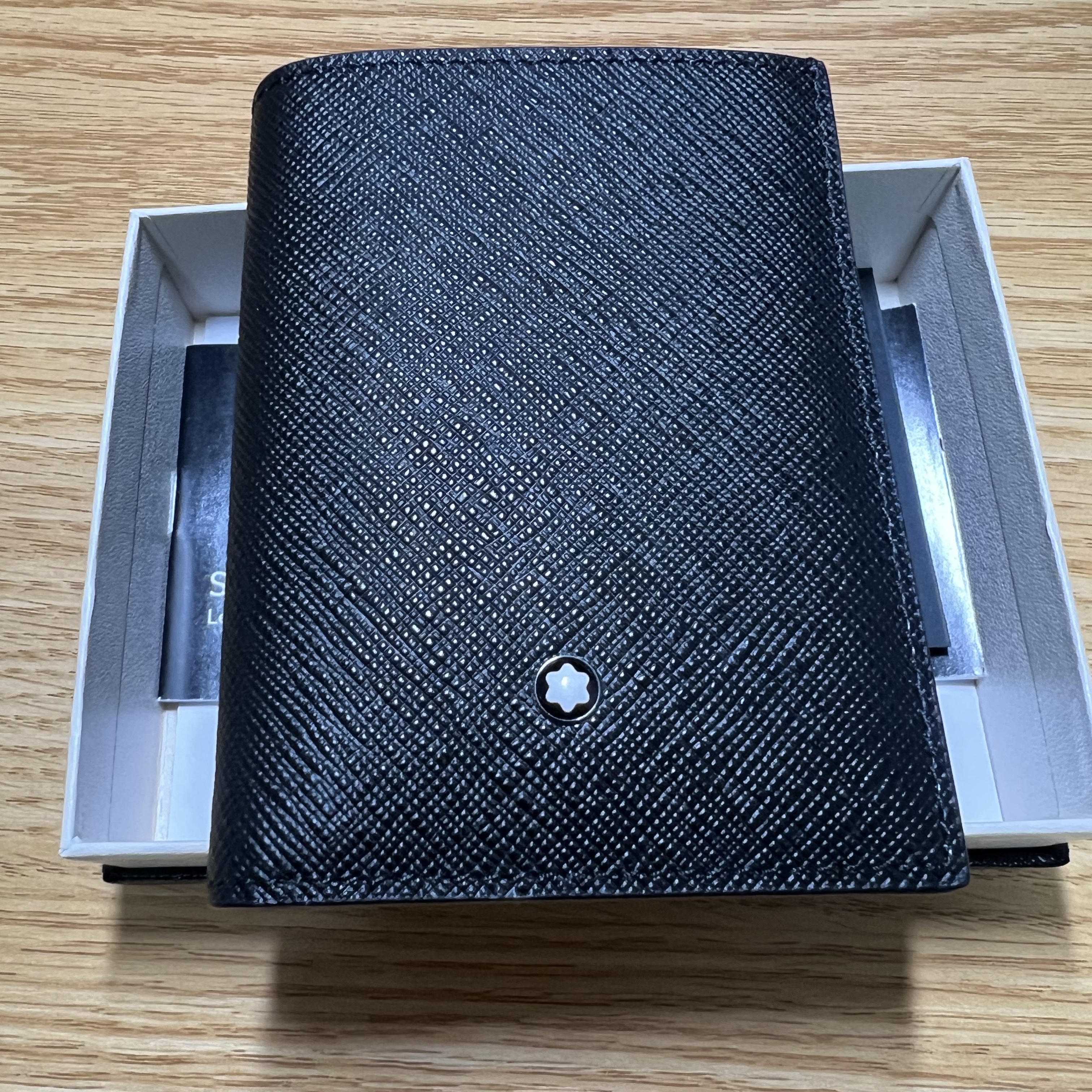 Montblanc Sartorial 4cc Mini Wallet Black 착용 스타일 - 1