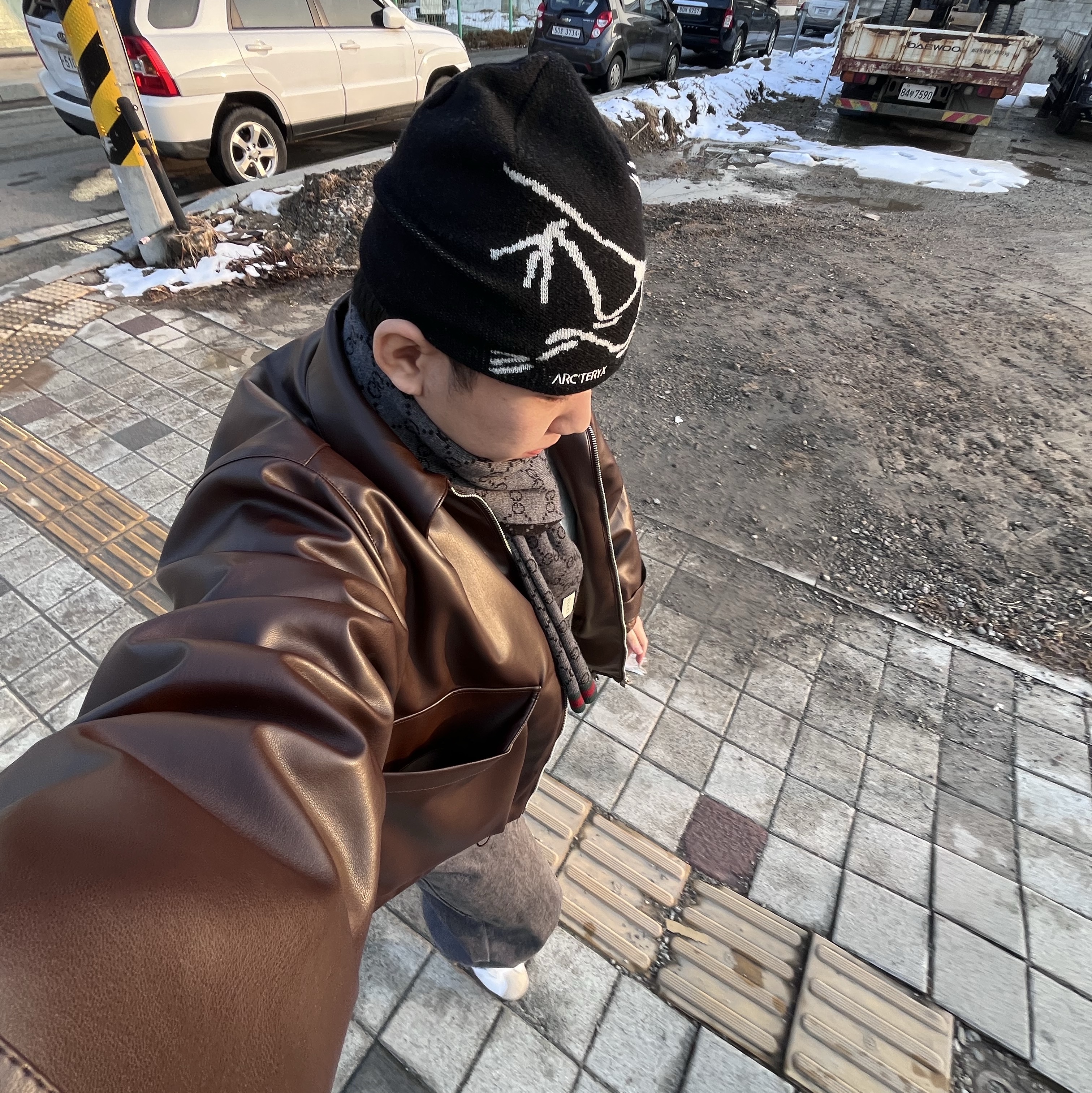 Arc'teryx Bird Head Toque Orca 착용 스타일 - 3