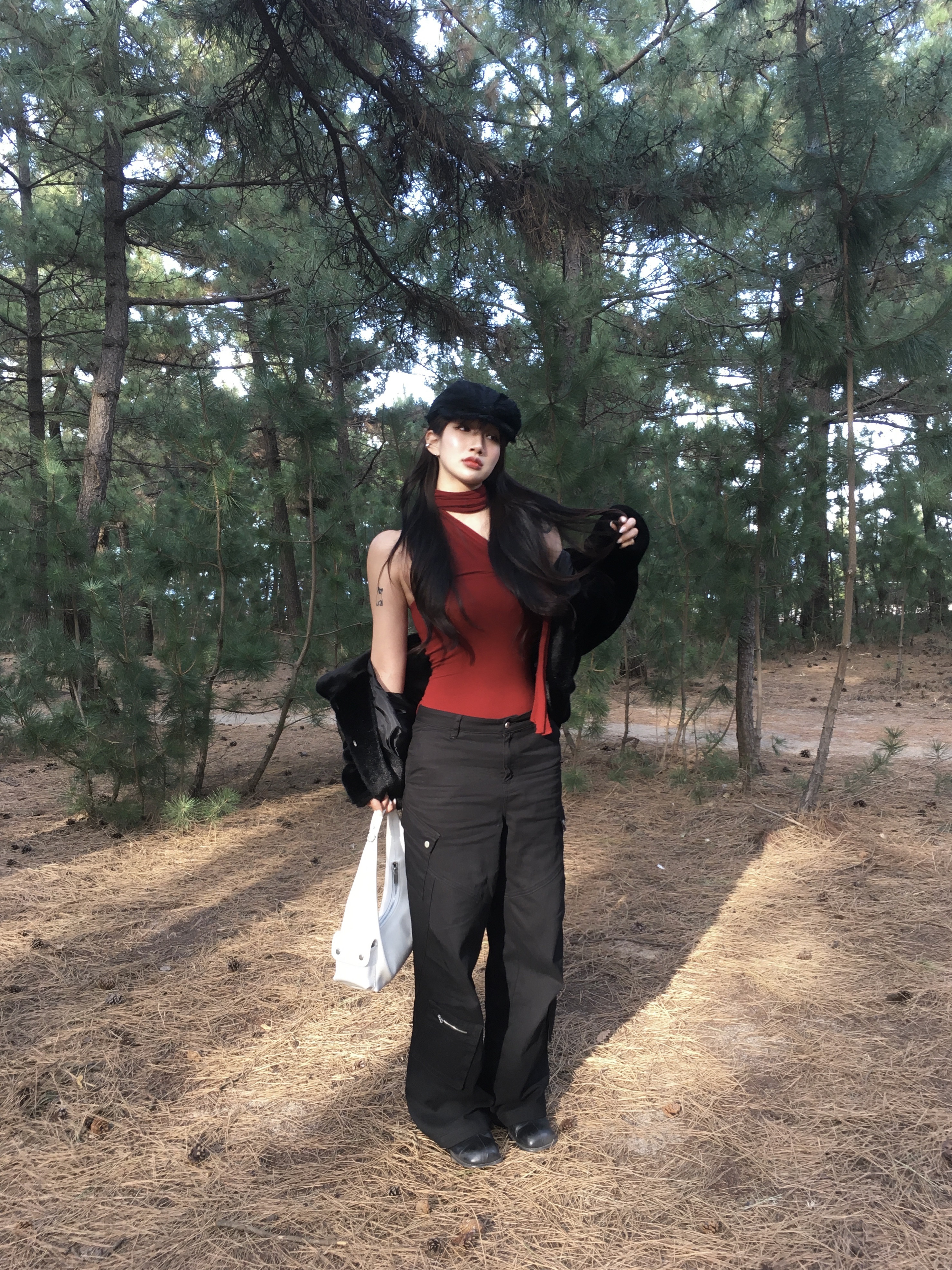 Yunse Half Mink Coat Black 착용 스타일