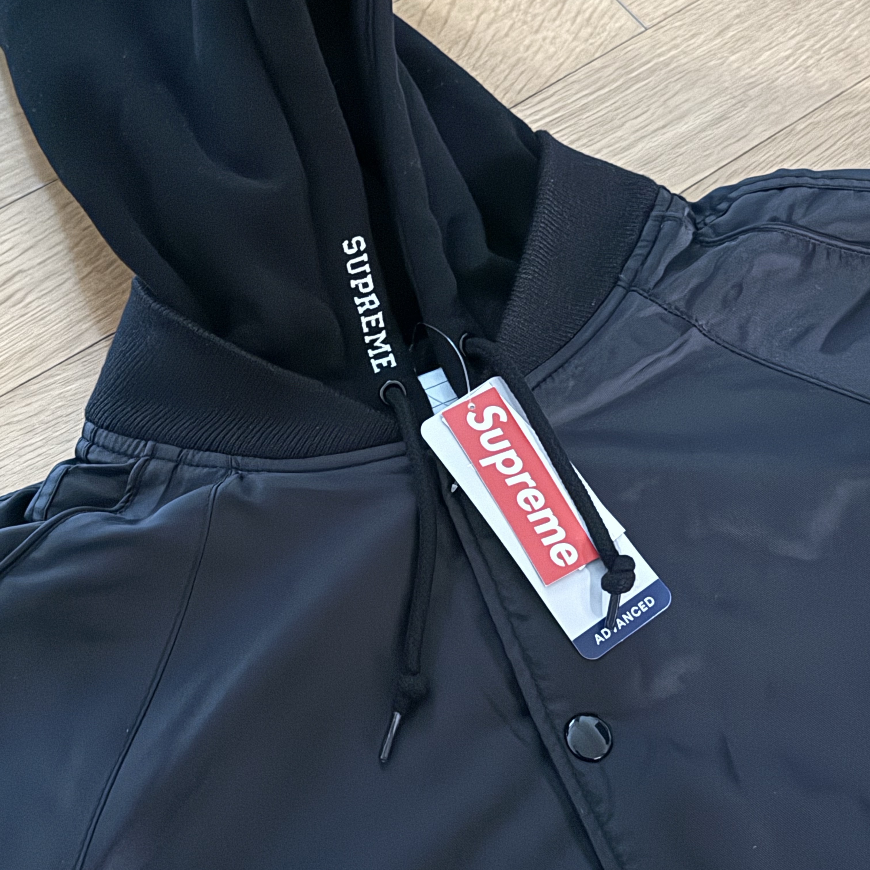 Supreme Hooded Stadium Jacket Black - 24SS 착용 스타일 - 2