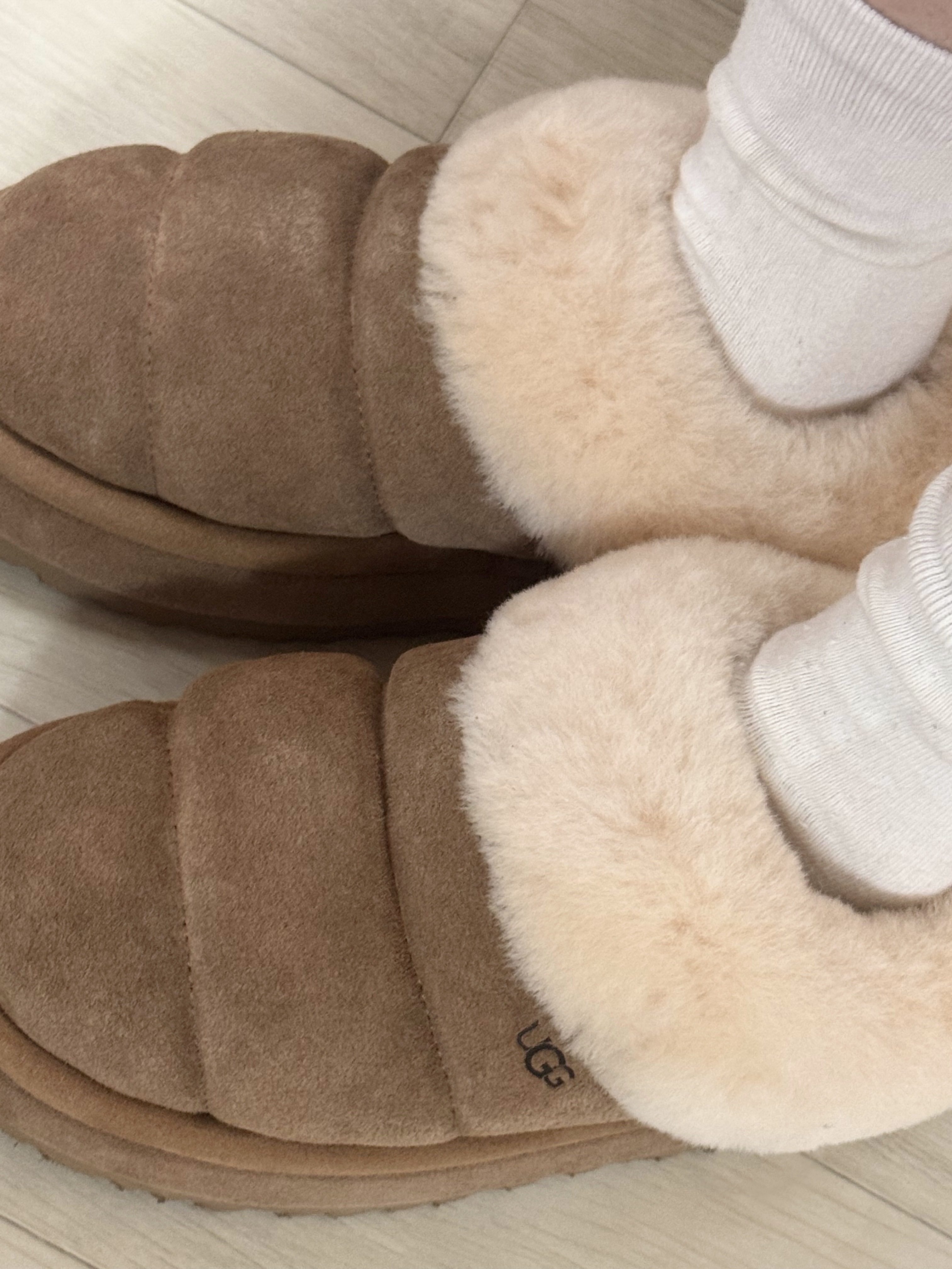 (W) UGG Tazzlita Chestnut 착용 스타일 - 1
