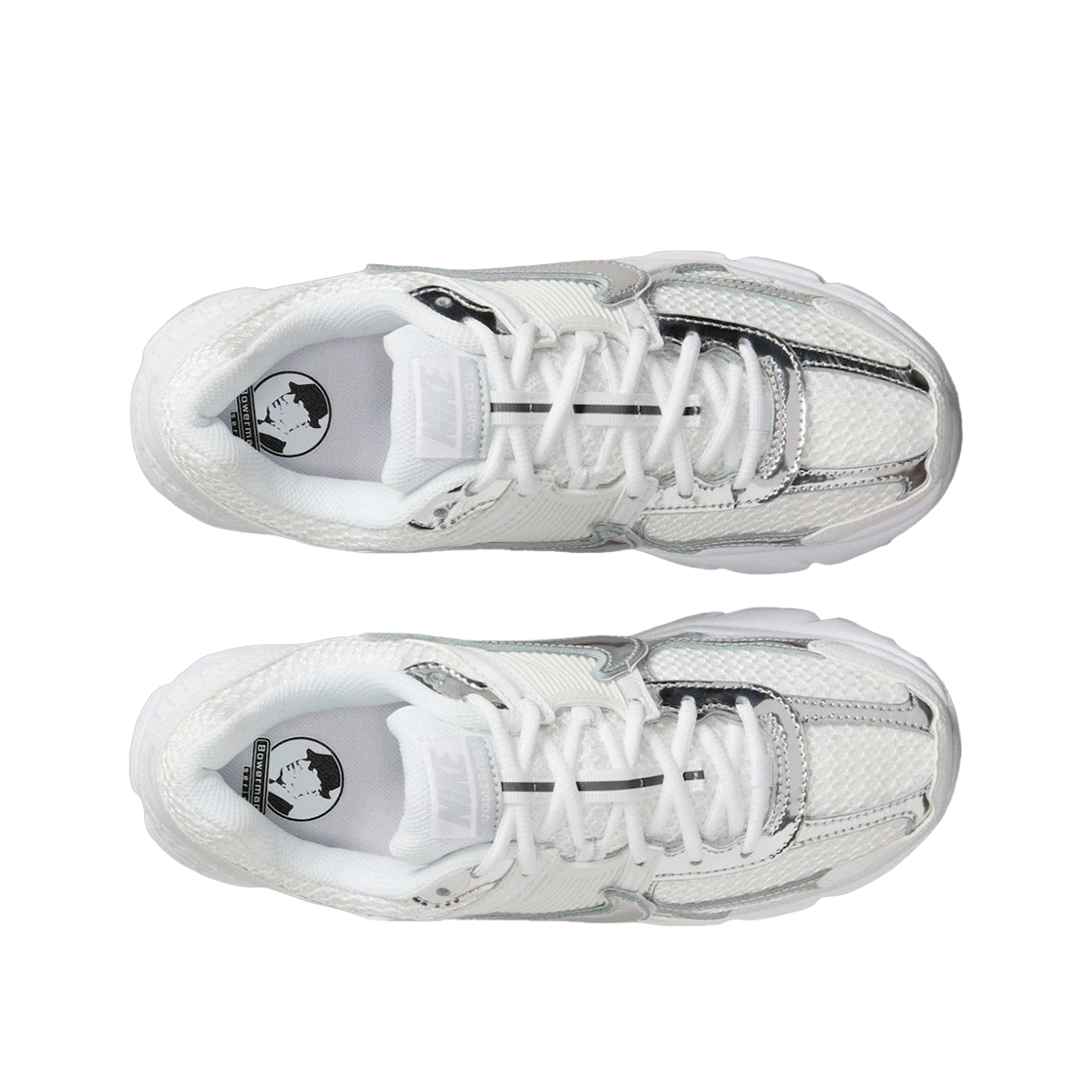 (W) 나이키 줌 보메로 5 화이트 메탈릭 실버((W) Nike Zoom Vomero 5 White Metallic Silver) - 2